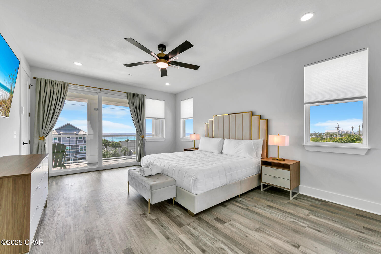 Image 18 For 13308-10 Front Beach Road