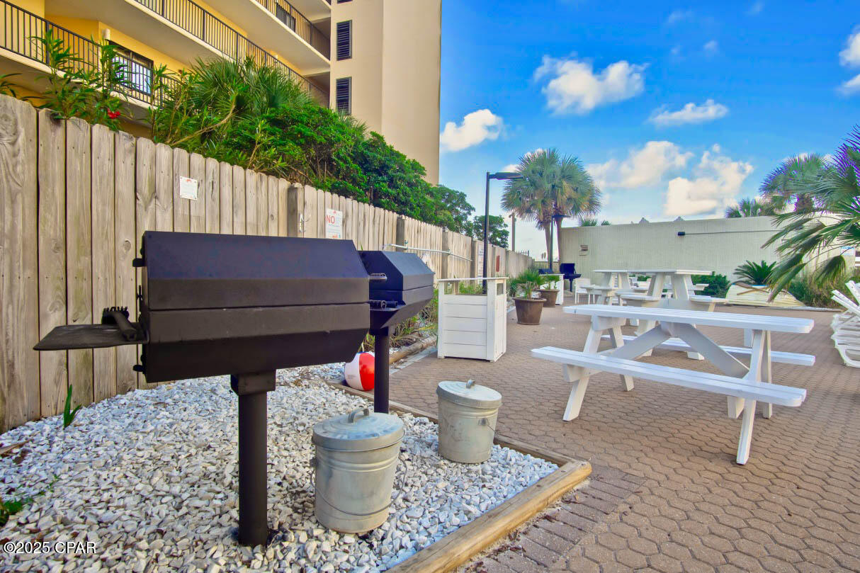 Image 21 For 8817 Thomas Drive A112