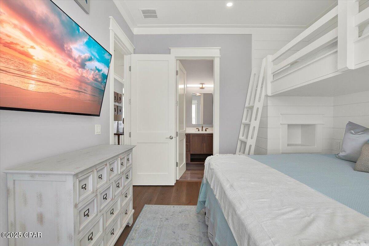 Image 12 For 16418 Front Beach Road