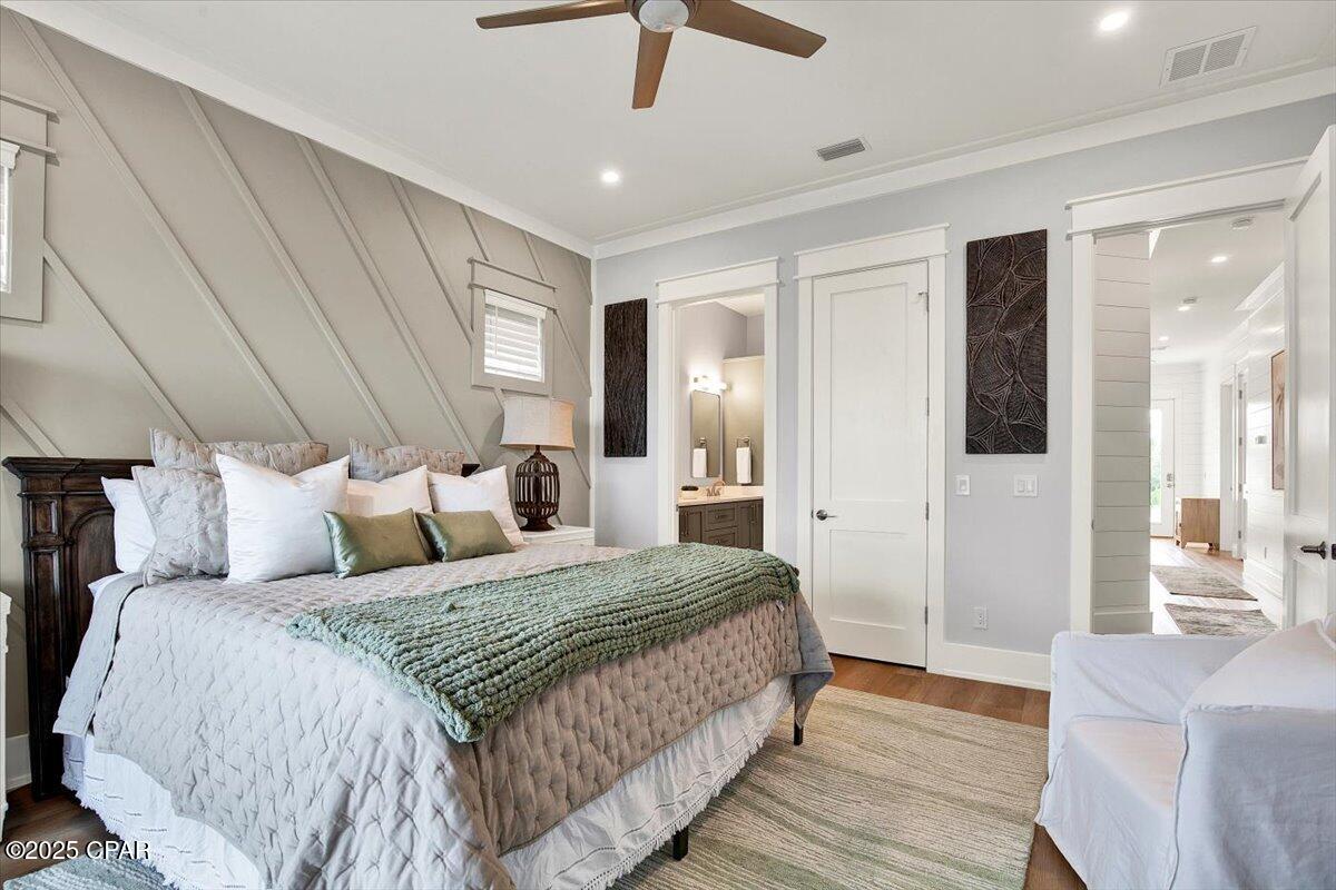 Image 27 For 16418 Front Beach Road