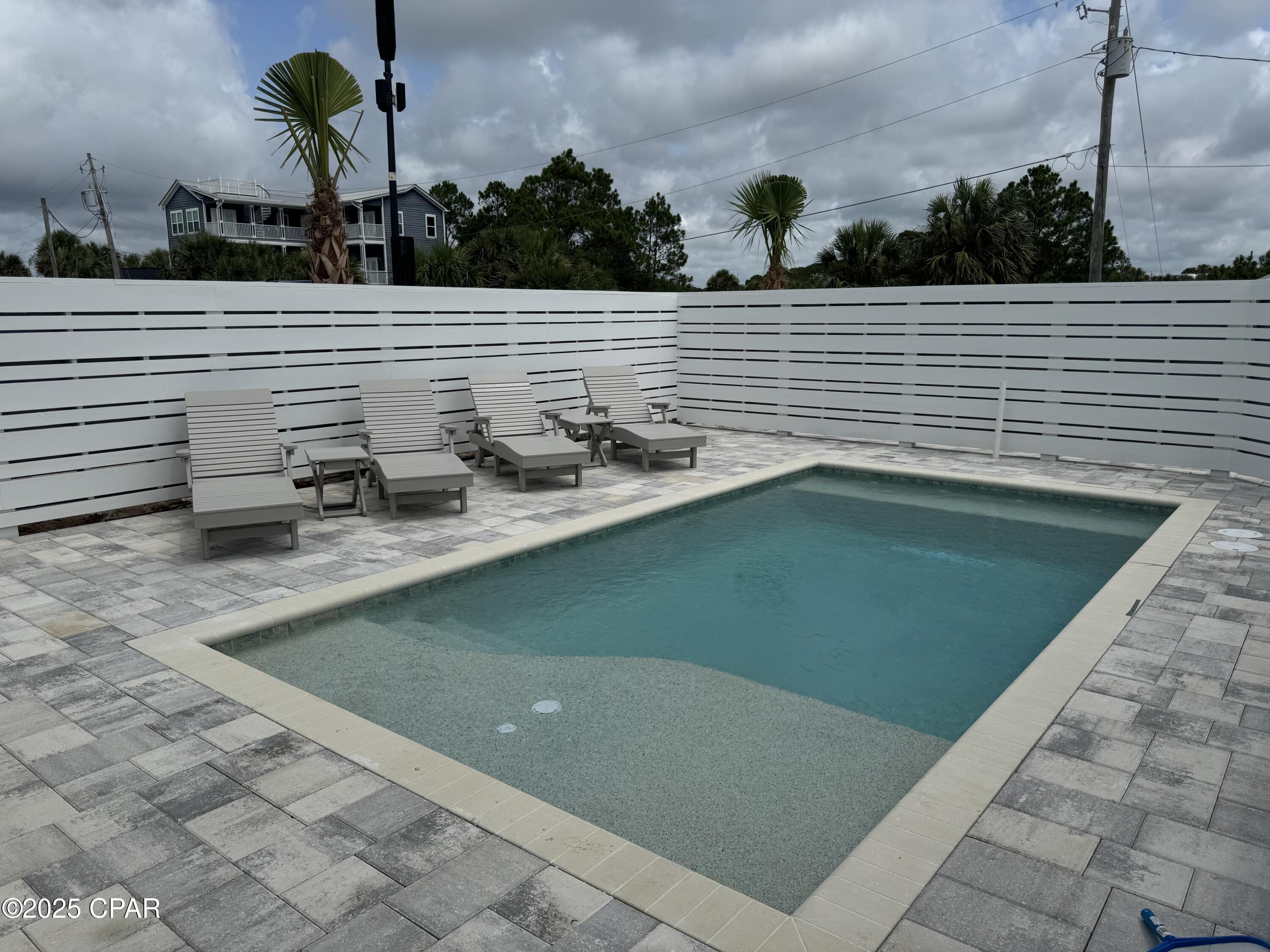 Image 57 For 16418 Front Beach Road