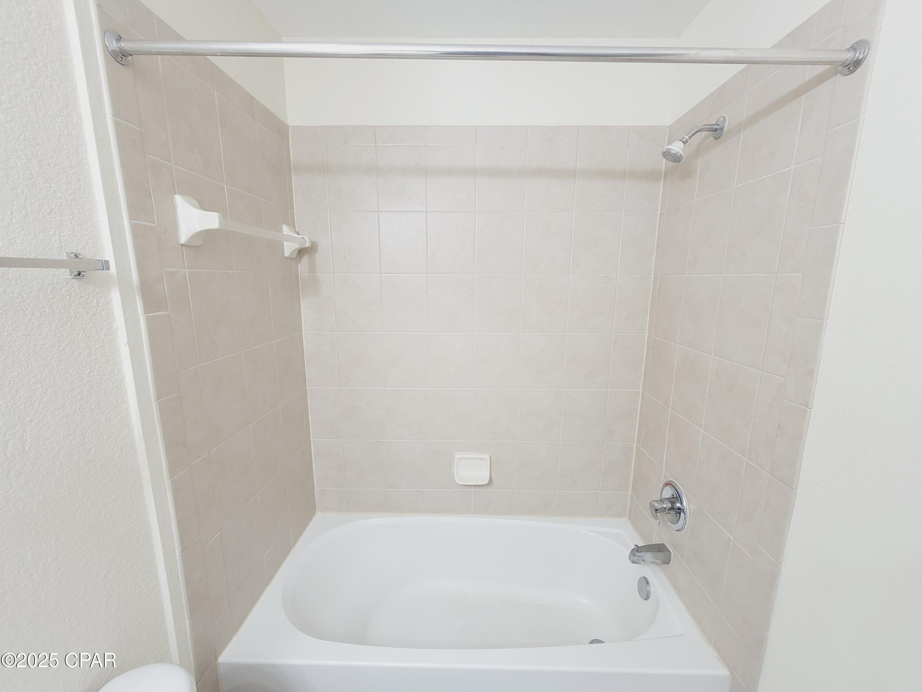 Image 20 For 612 Cape Cod Drive