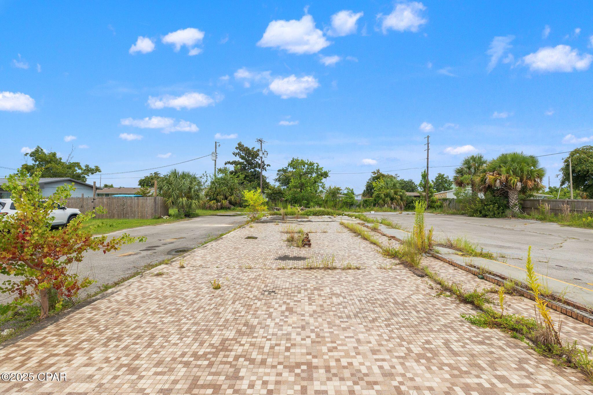 Image 19 For 325 Tyndall Parkway