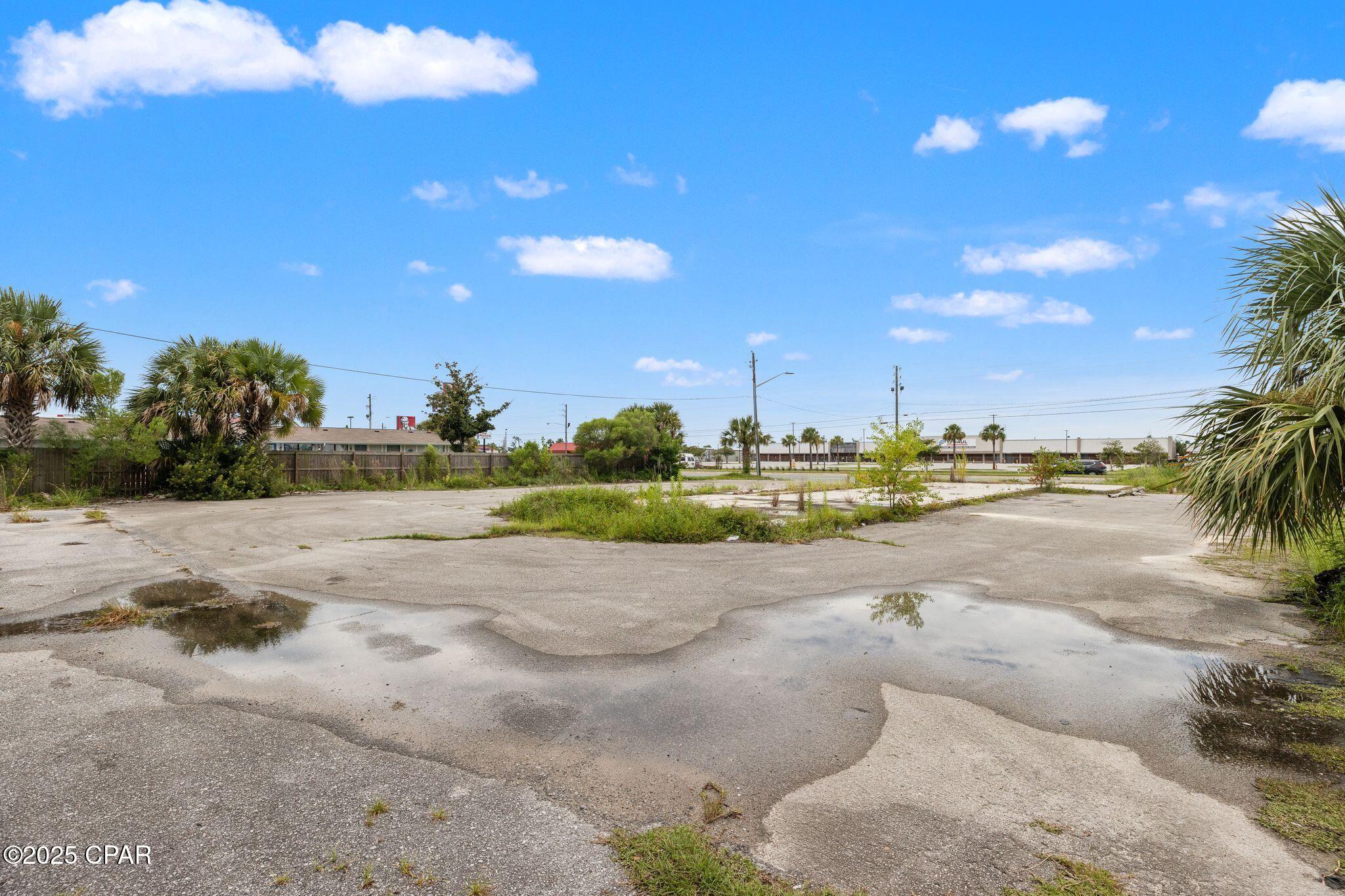 Image 21 For 325 Tyndall Parkway