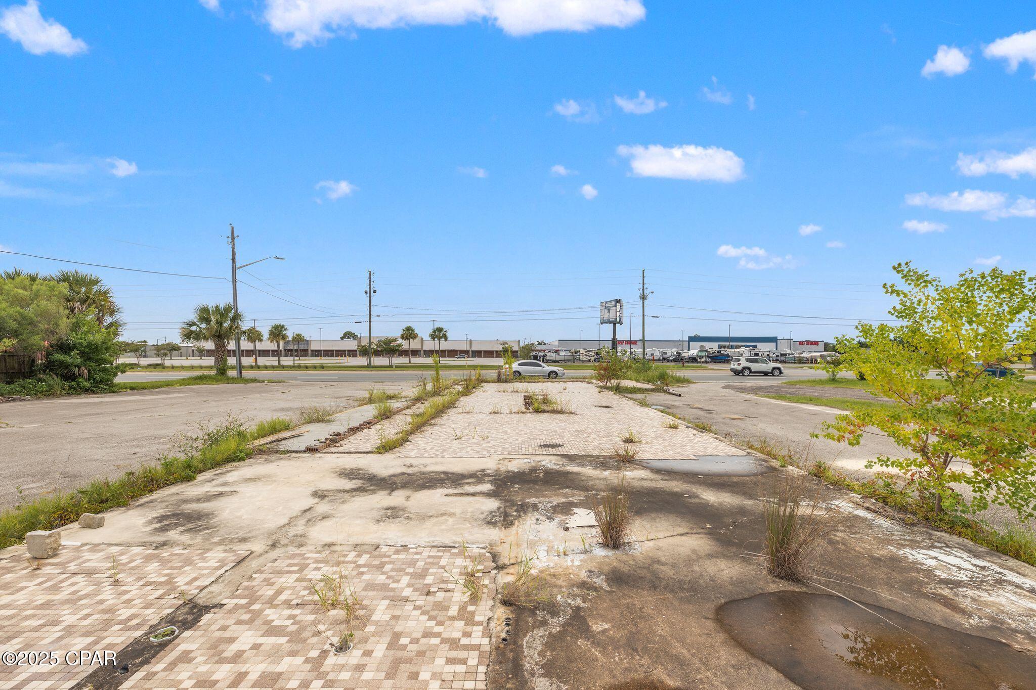 Image 25 For 325 Tyndall Parkway