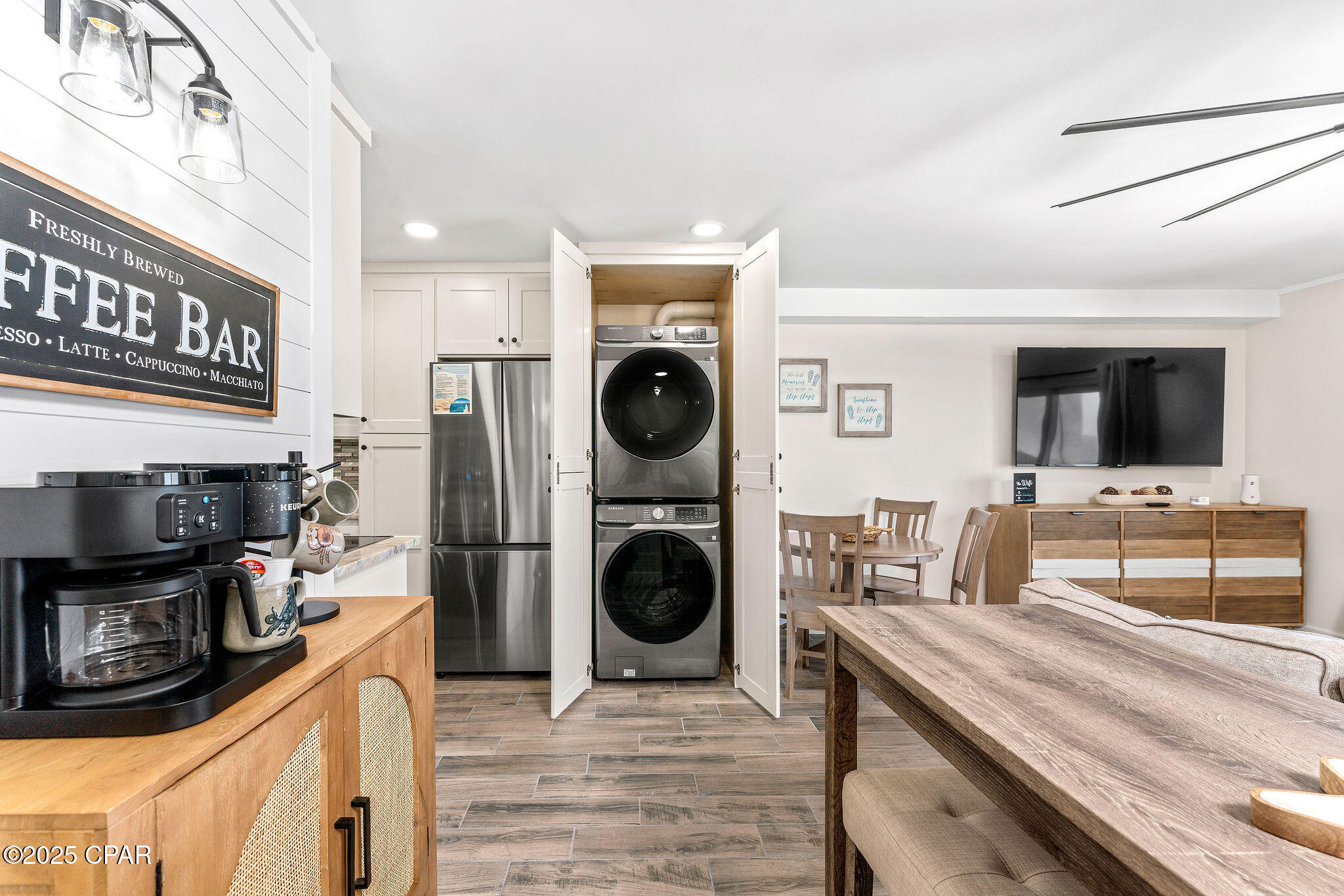 Image 12 For 8743 Thomas Drive 1109