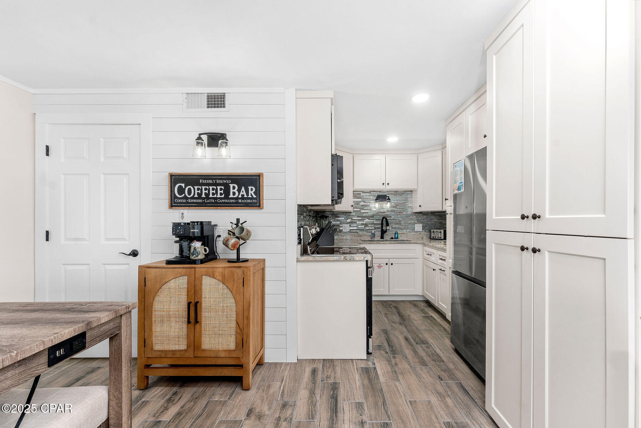 Image 13 For 8743 Thomas Drive 1109