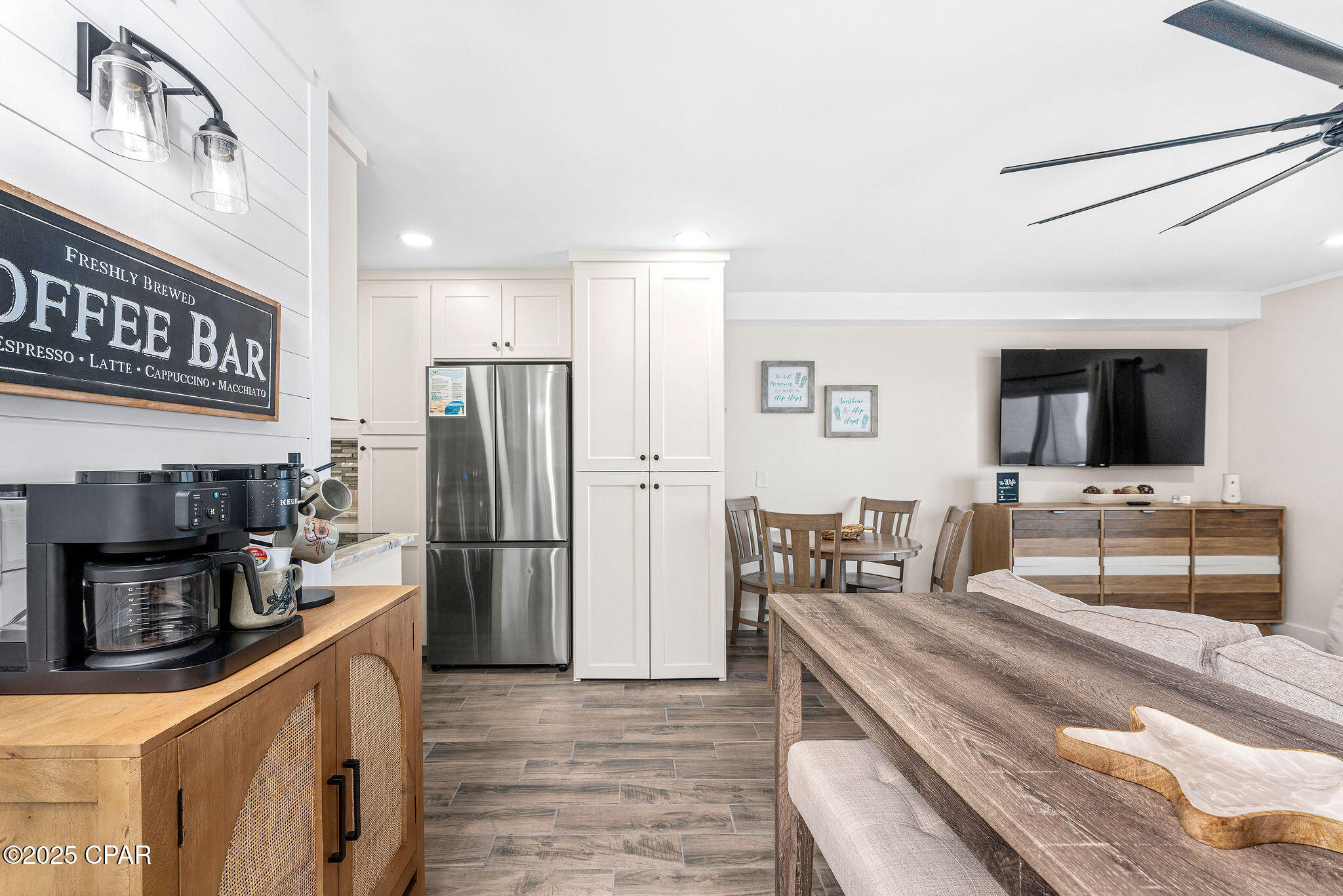 Image 14 For 8743 Thomas Drive 1109