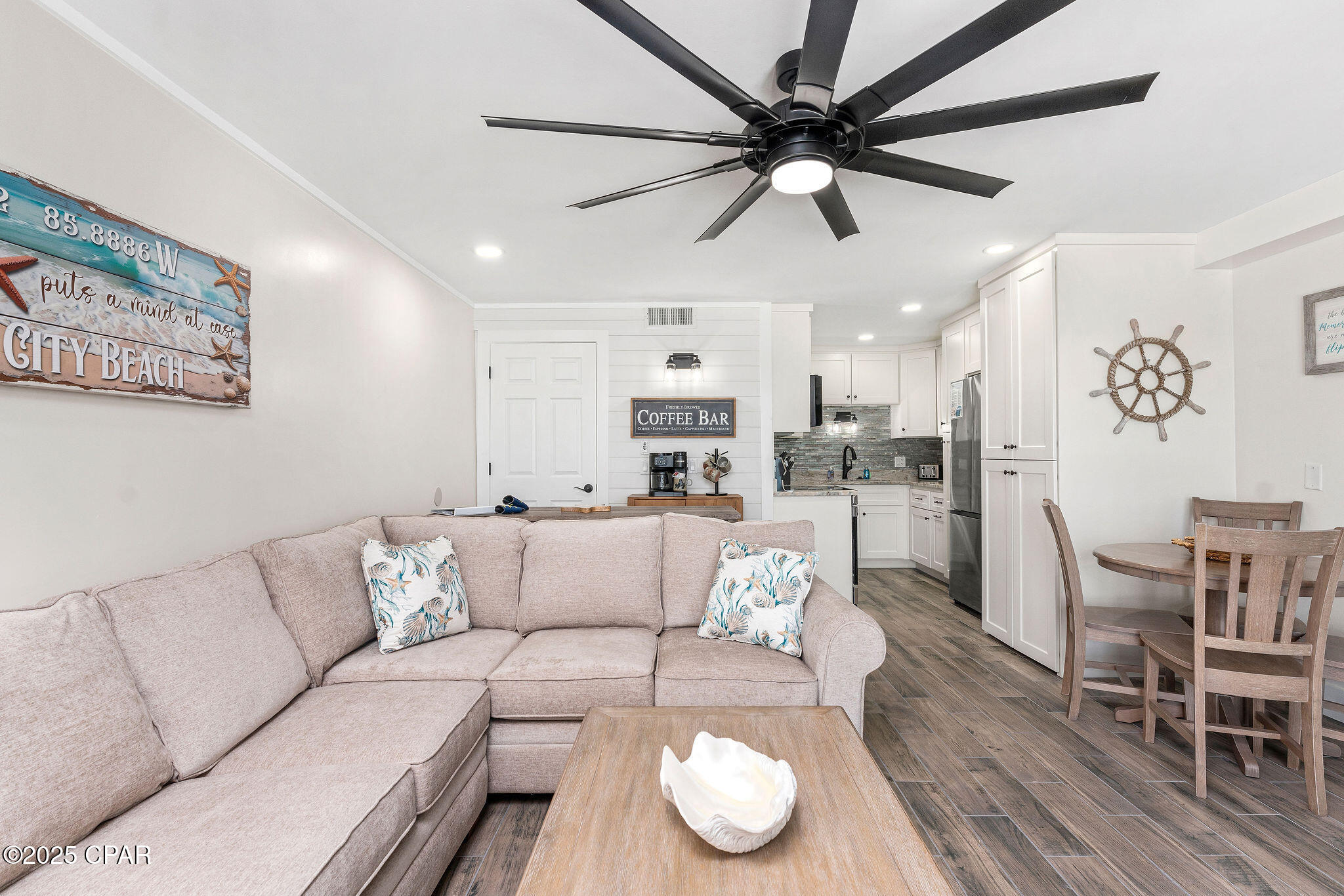 Image 20 For 8743 Thomas Drive 1109