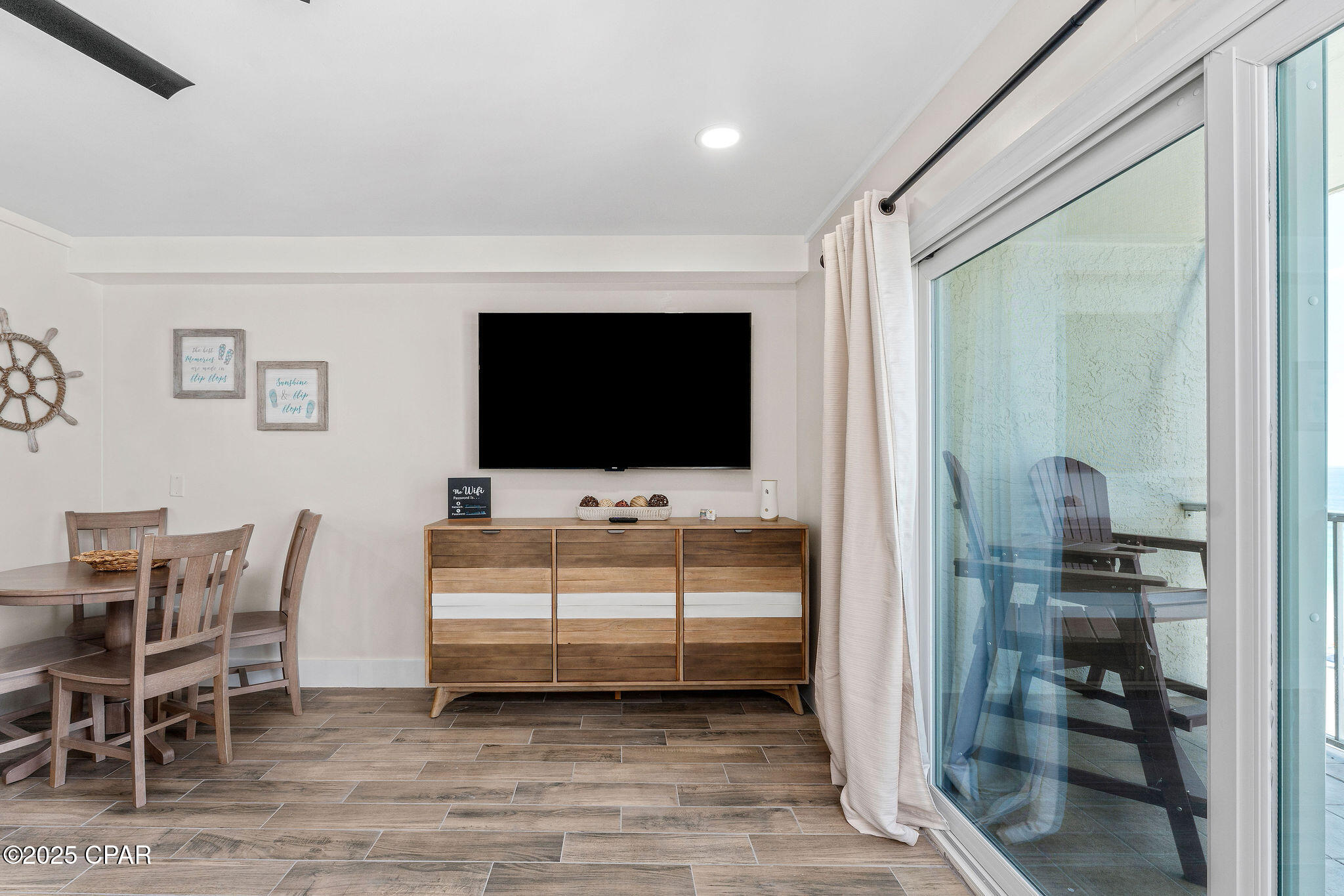 Image 21 For 8743 Thomas Drive 1109