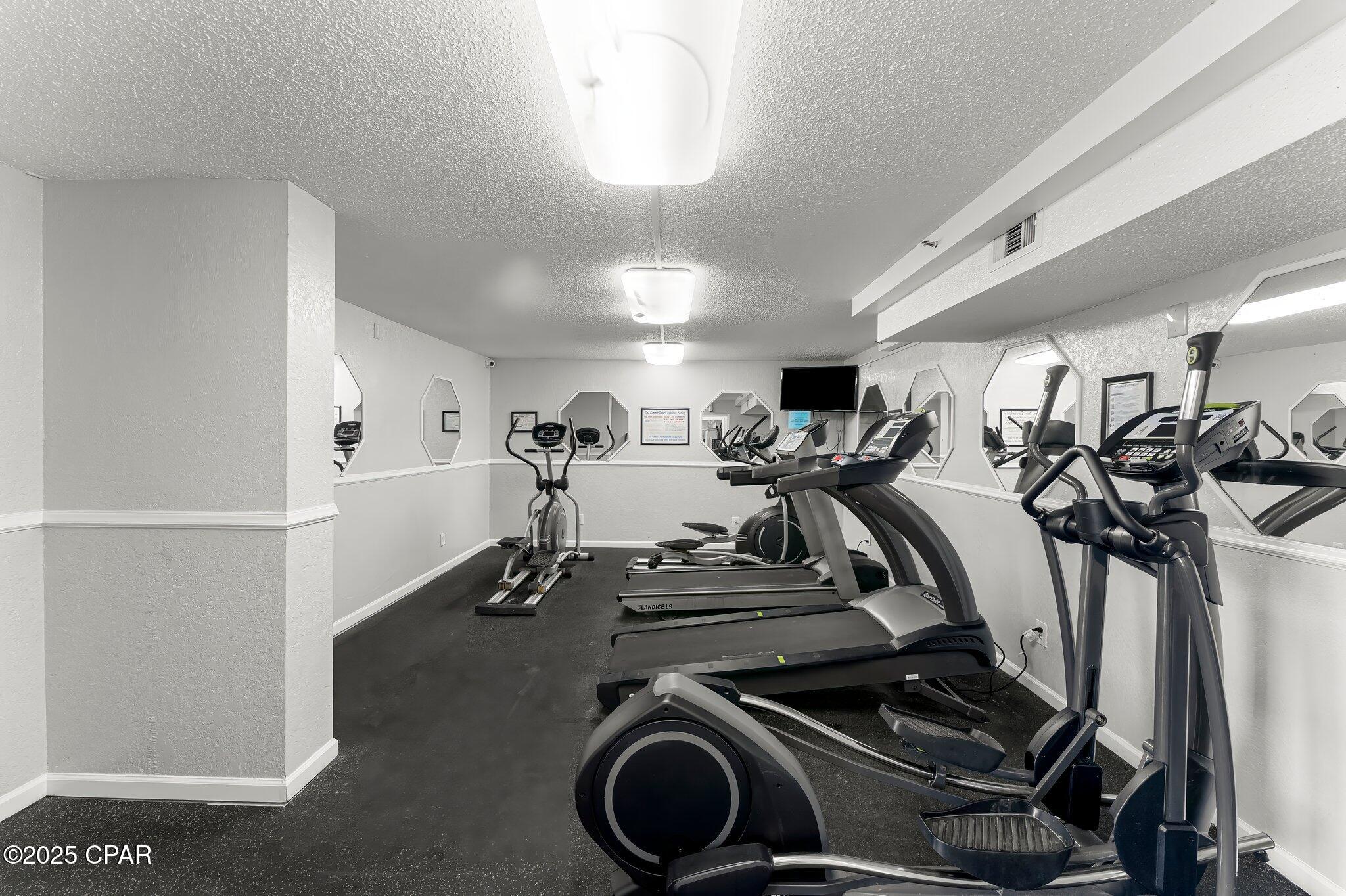 Image 37 For 8743 Thomas Drive 1109