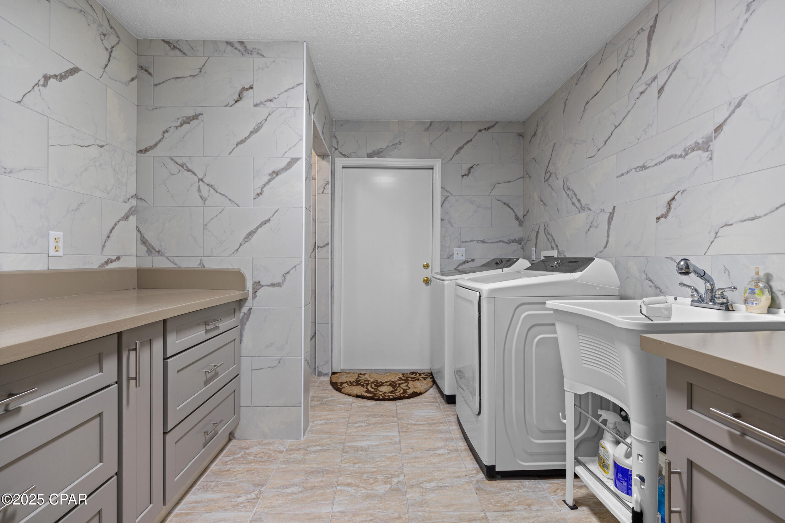 Image 43 For 4311 De Len Drive