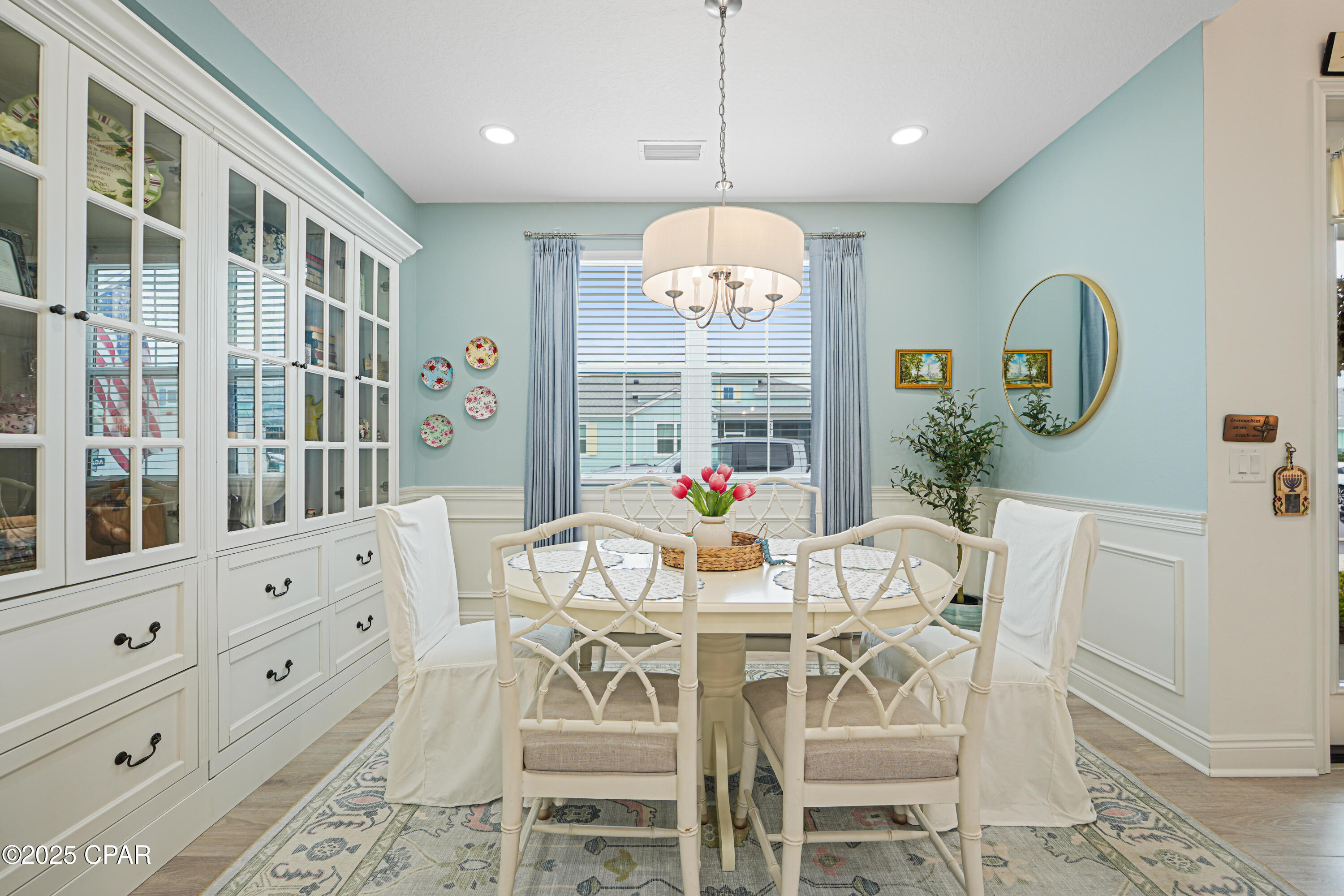 Image 8 For 8722 Pencil Thin Avenue