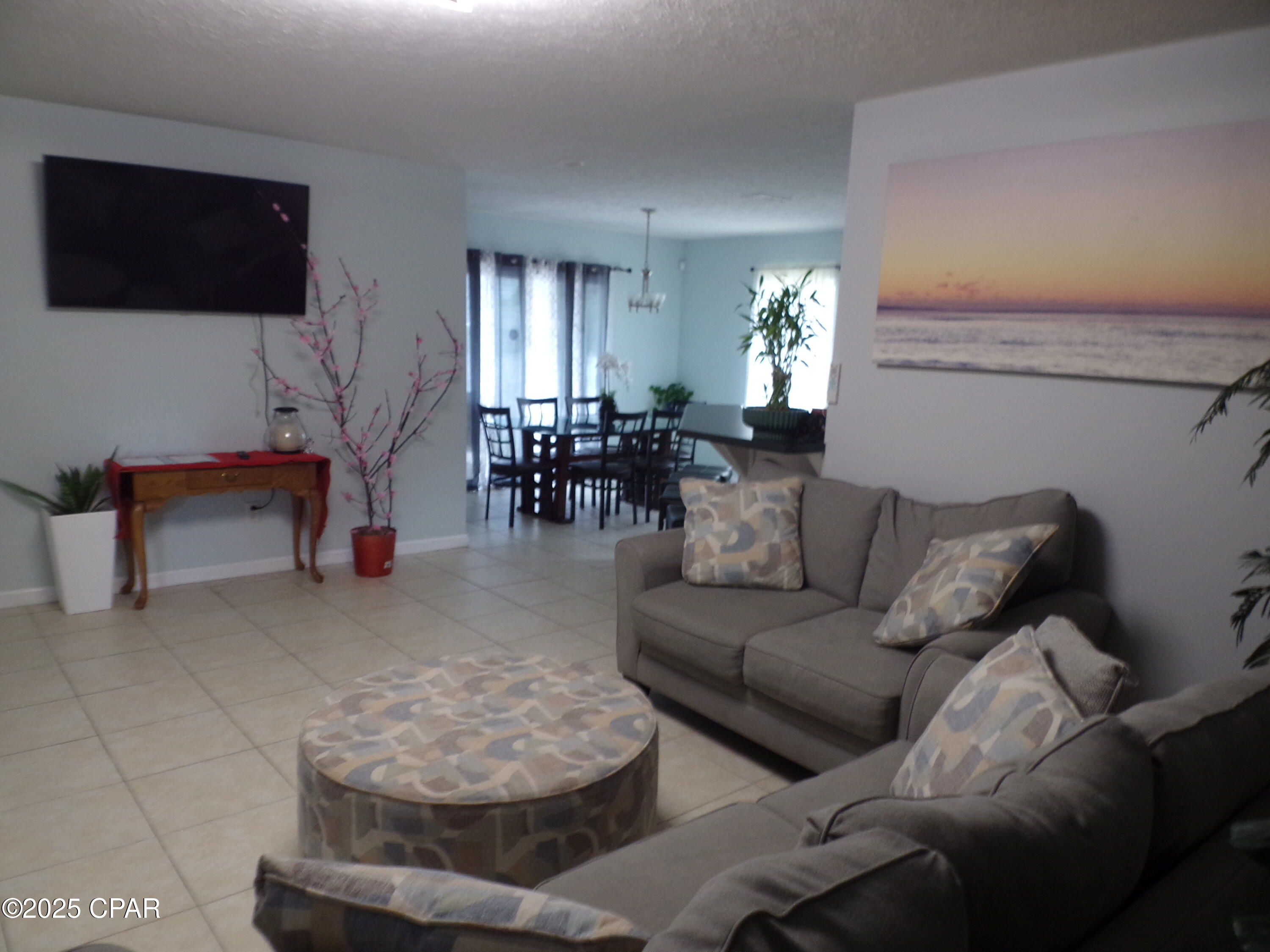 Image 5 For 601 Dolphin Drive