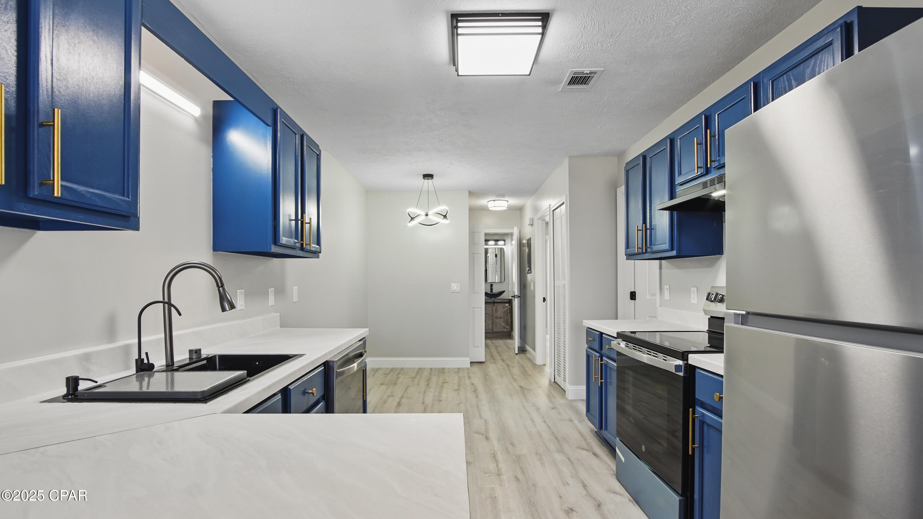 Image 19 For 9020-9022 Houston Street