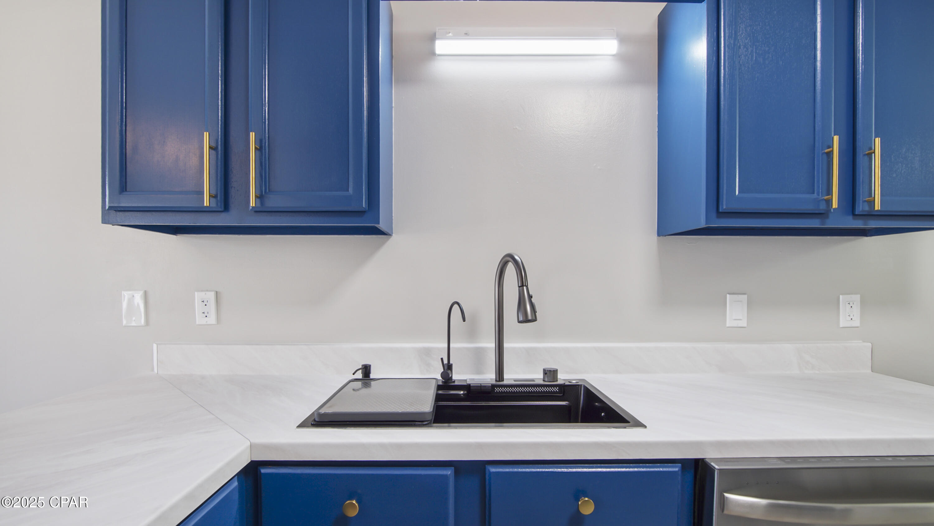 Image 20 For 9020-9022 Houston Street