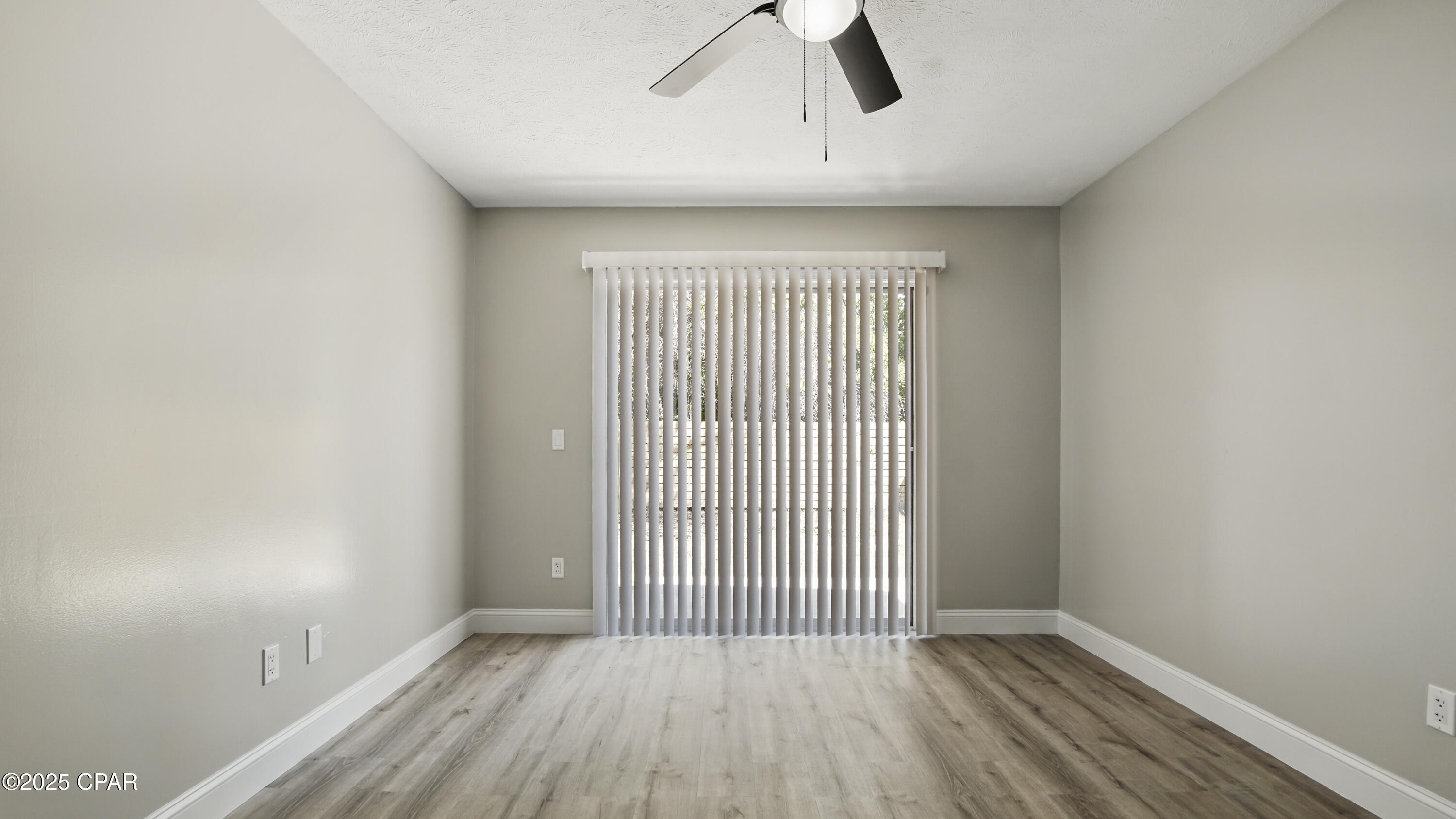 Image 28 For 9020-9022 Houston Street