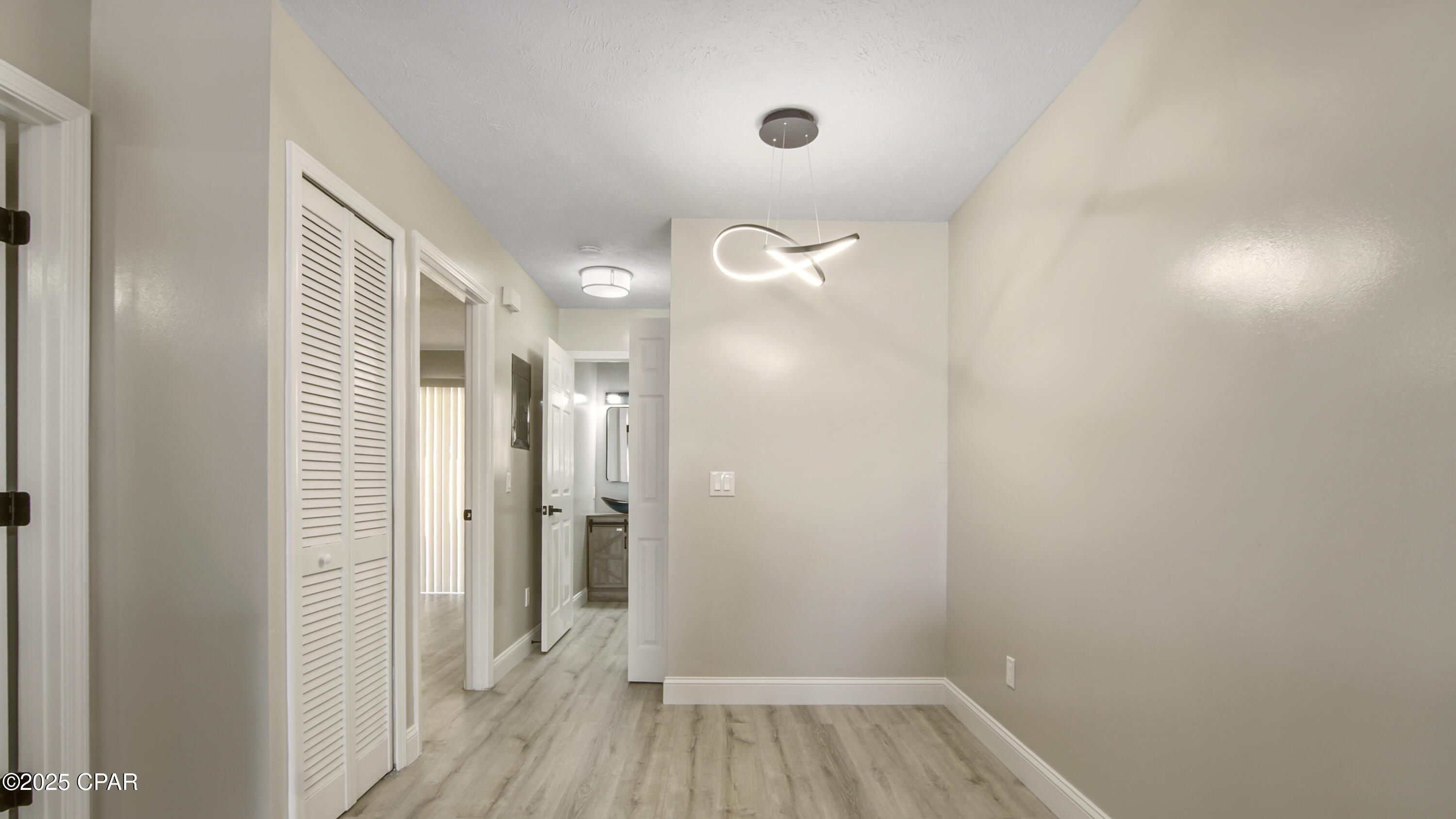 Image 46 For 9020-9022 Houston Street