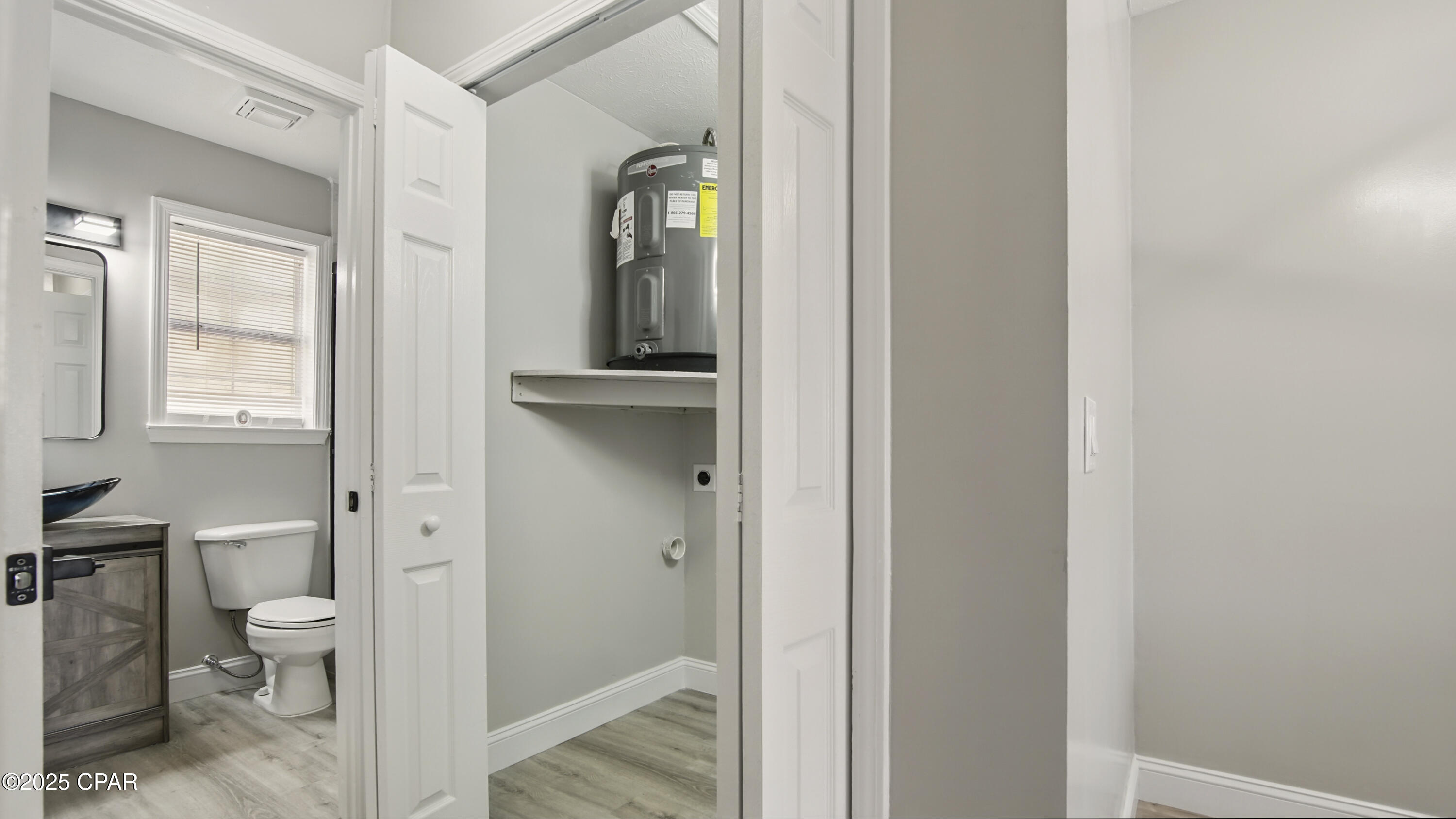 Image 55 For 9020-9022 Houston Street