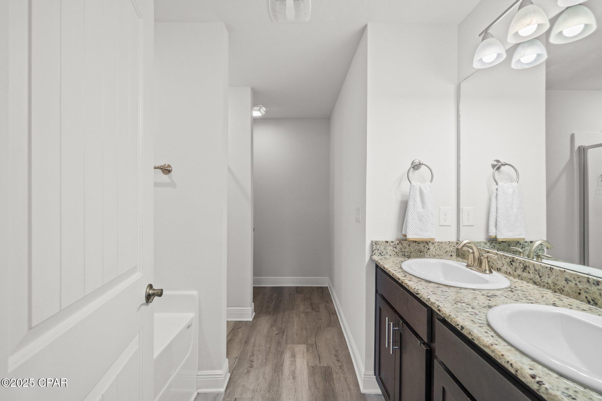 Image 28 For 3869 Sandpine Way