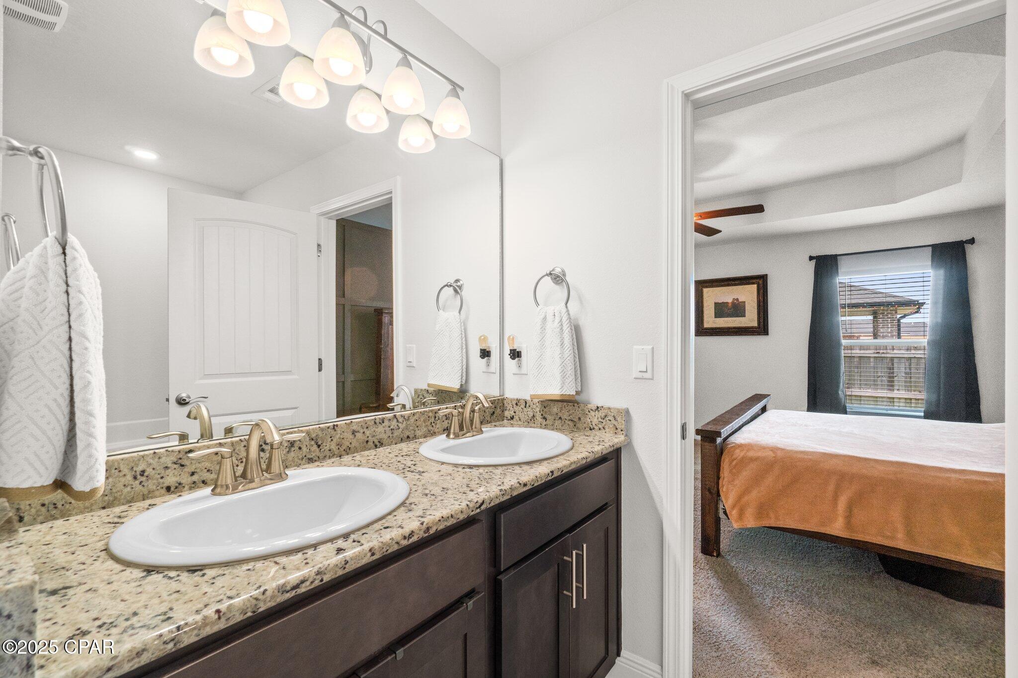 Image 29 For 3869 Sandpine Way