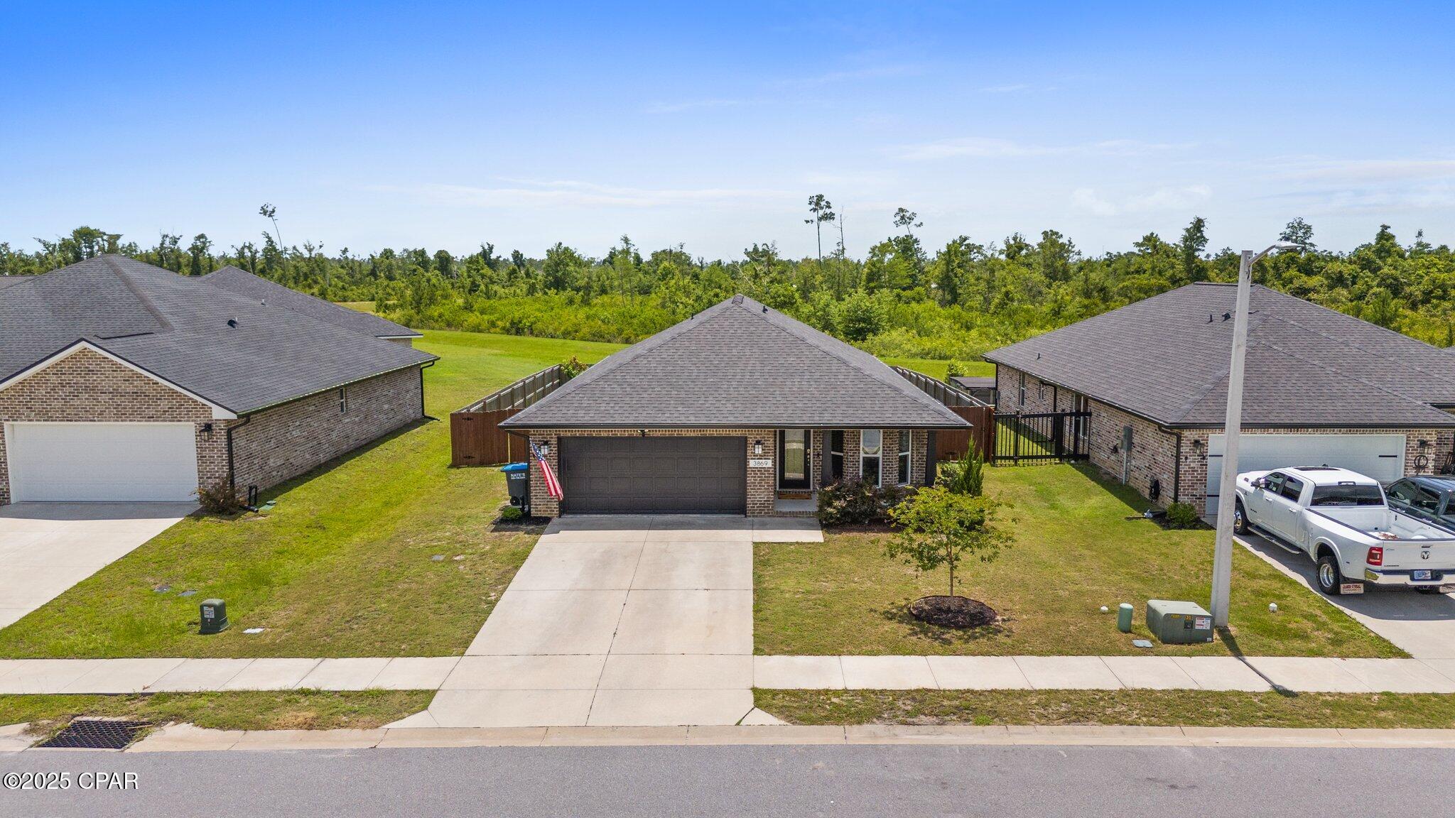 Image 39 For 3869 Sandpine Way