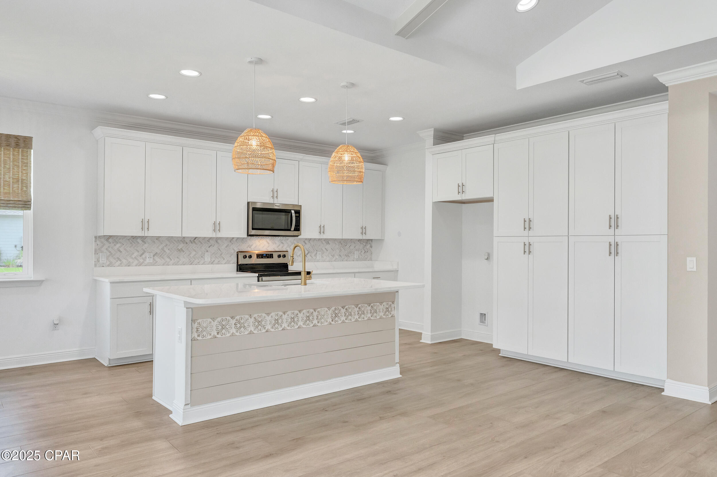 Image 18 For 8424 Landshark Boulevard