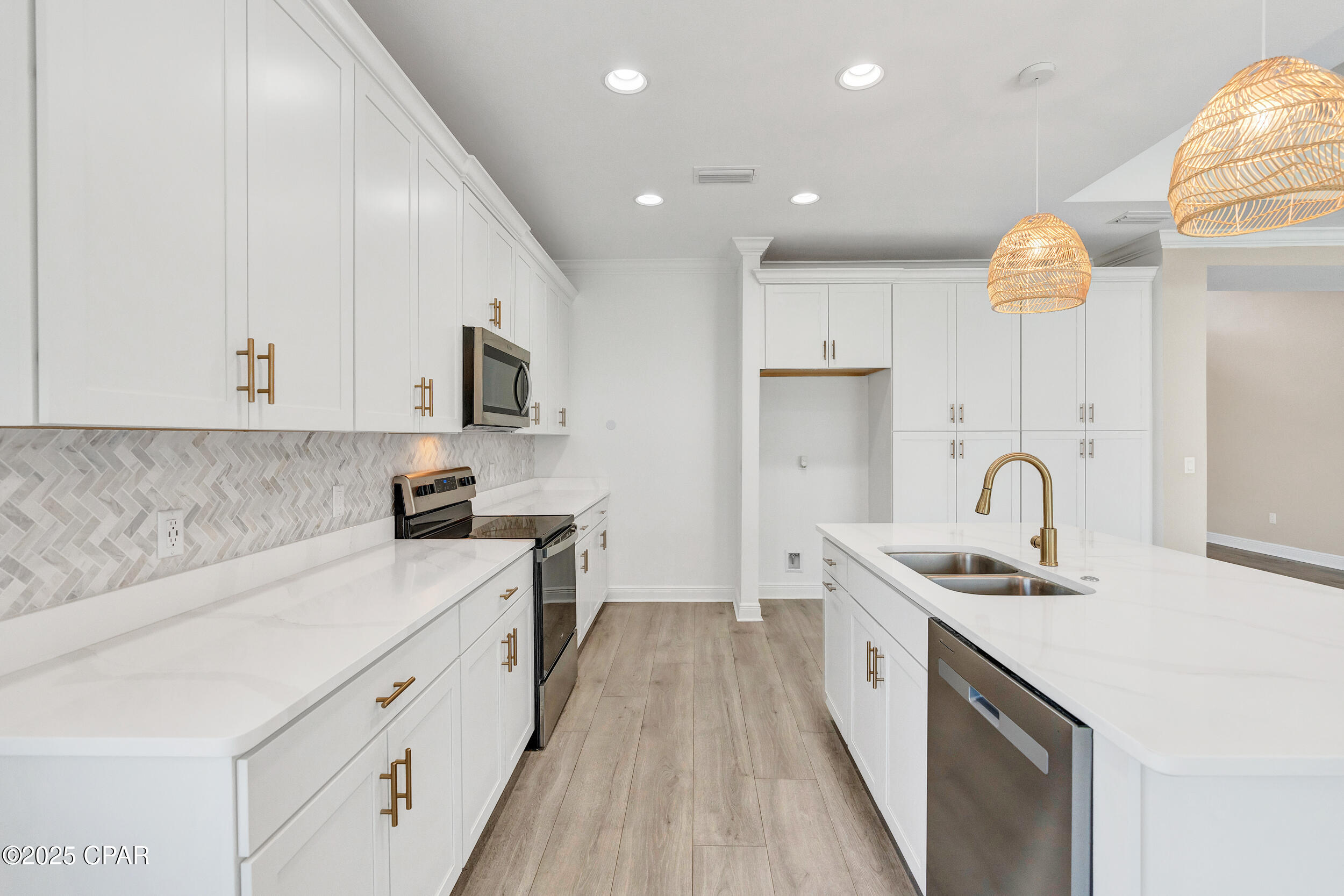 Image 28 For 8424 Landshark Boulevard