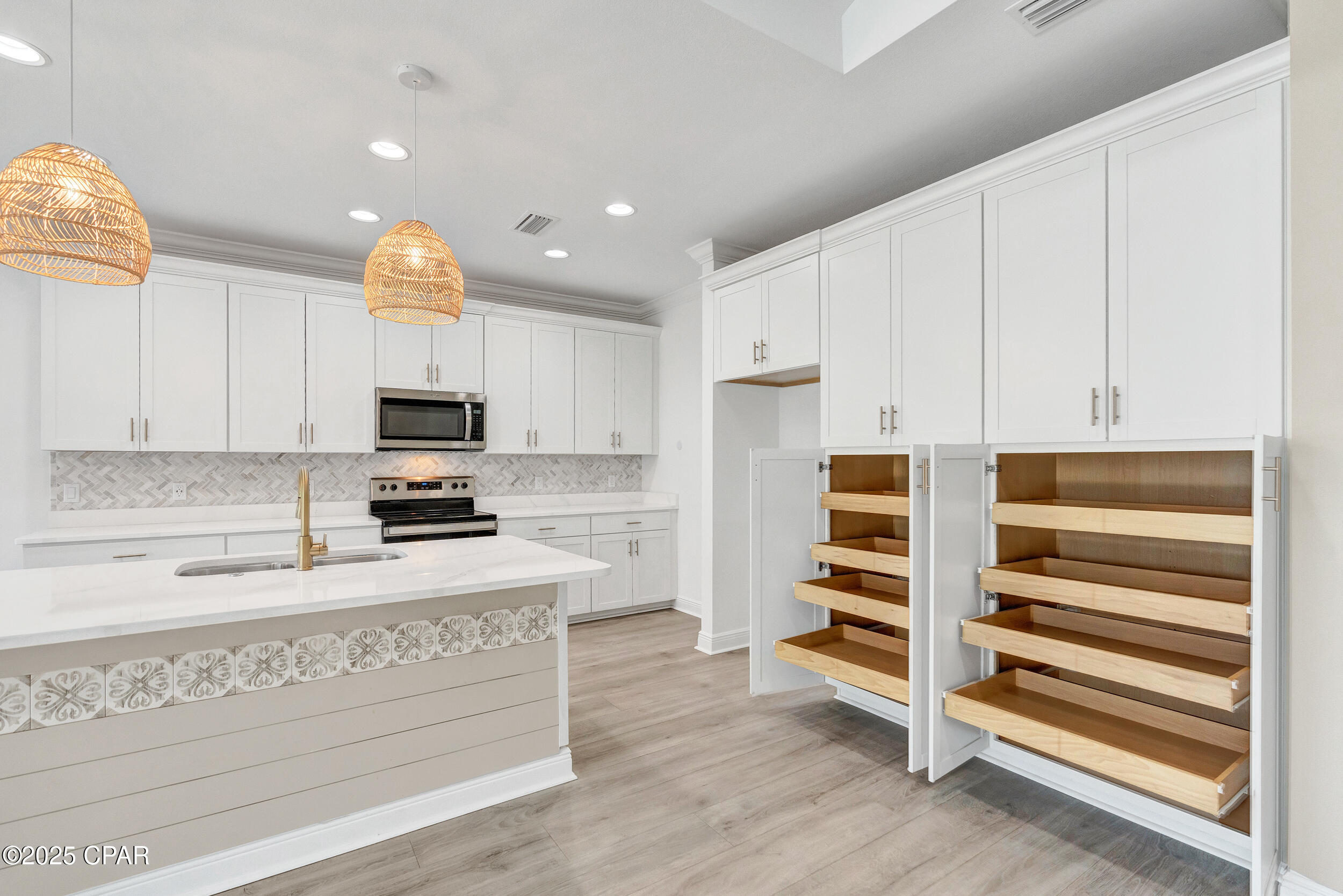 Image 29 For 8424 Landshark Boulevard