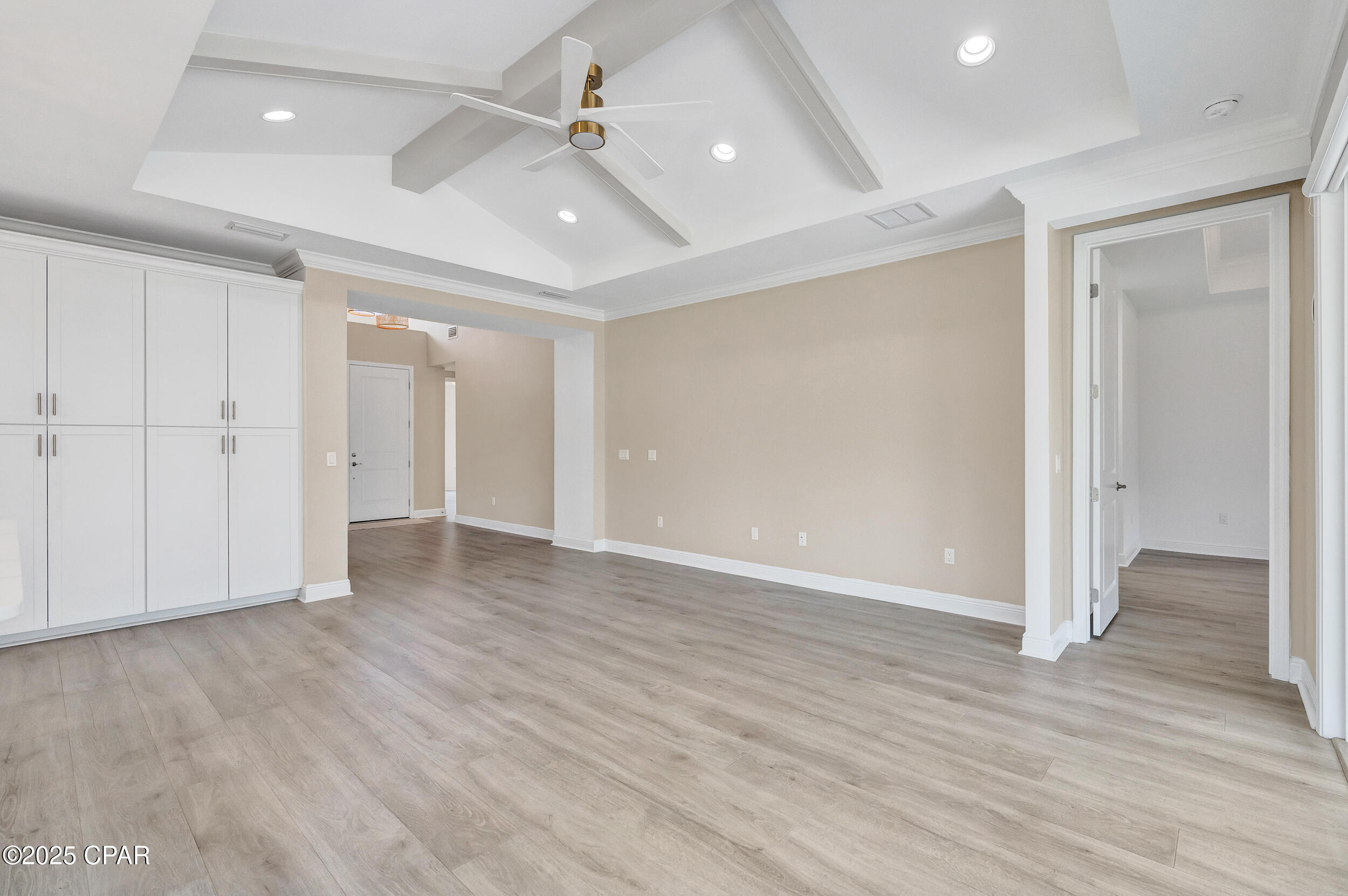 Image 32 For 8424 Landshark Boulevard