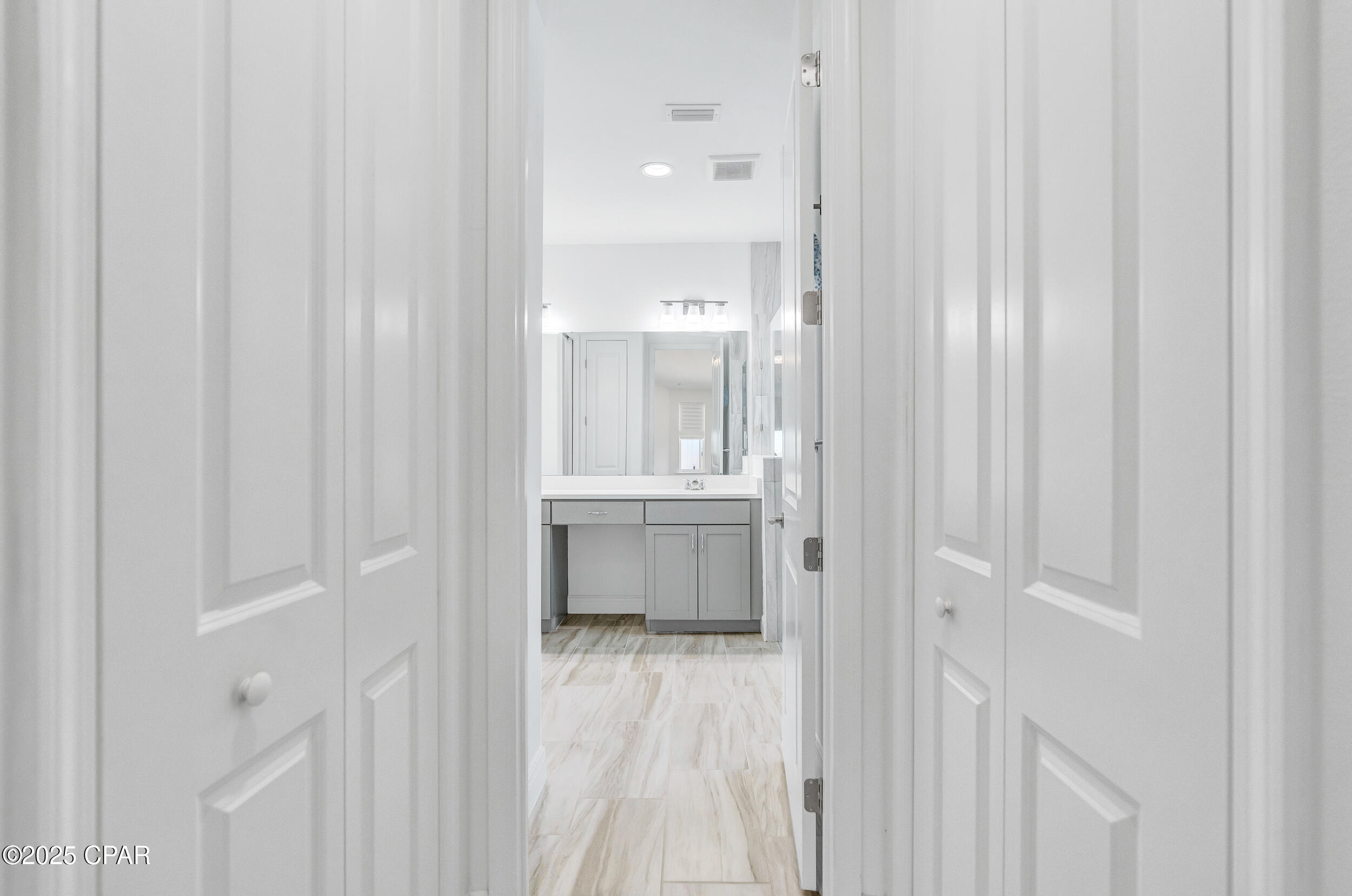 Image 37 For 8424 Landshark Boulevard