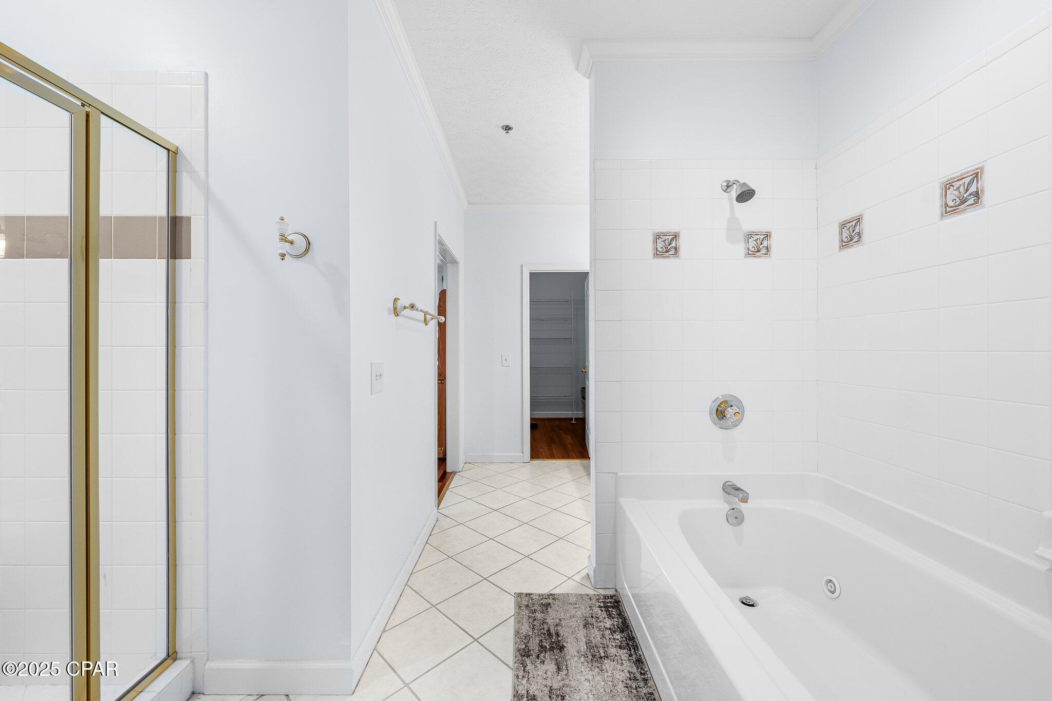 Listing photo id 28 for 246 3rd Place