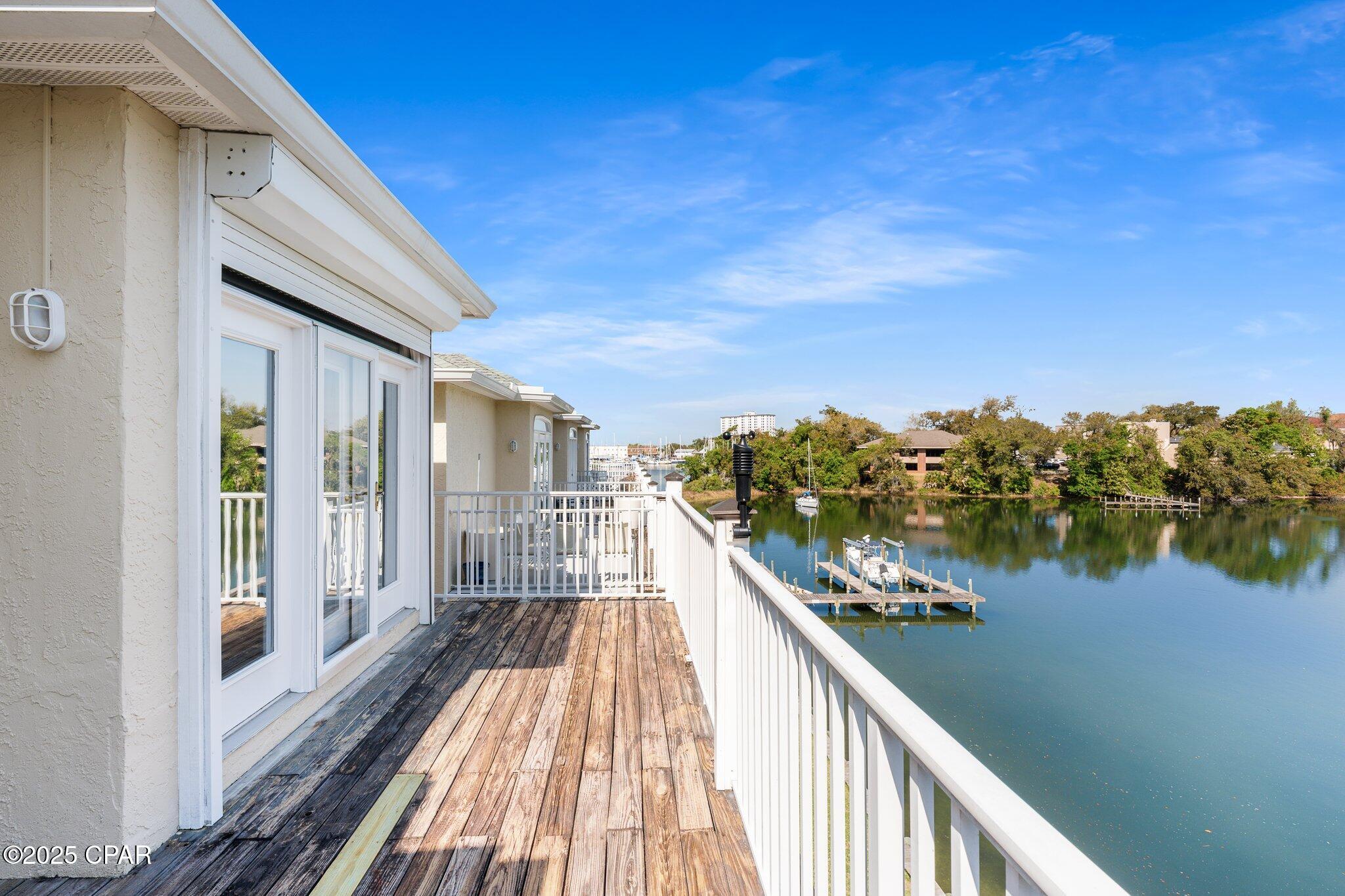 Listing photo id 34 for 246 3rd Place