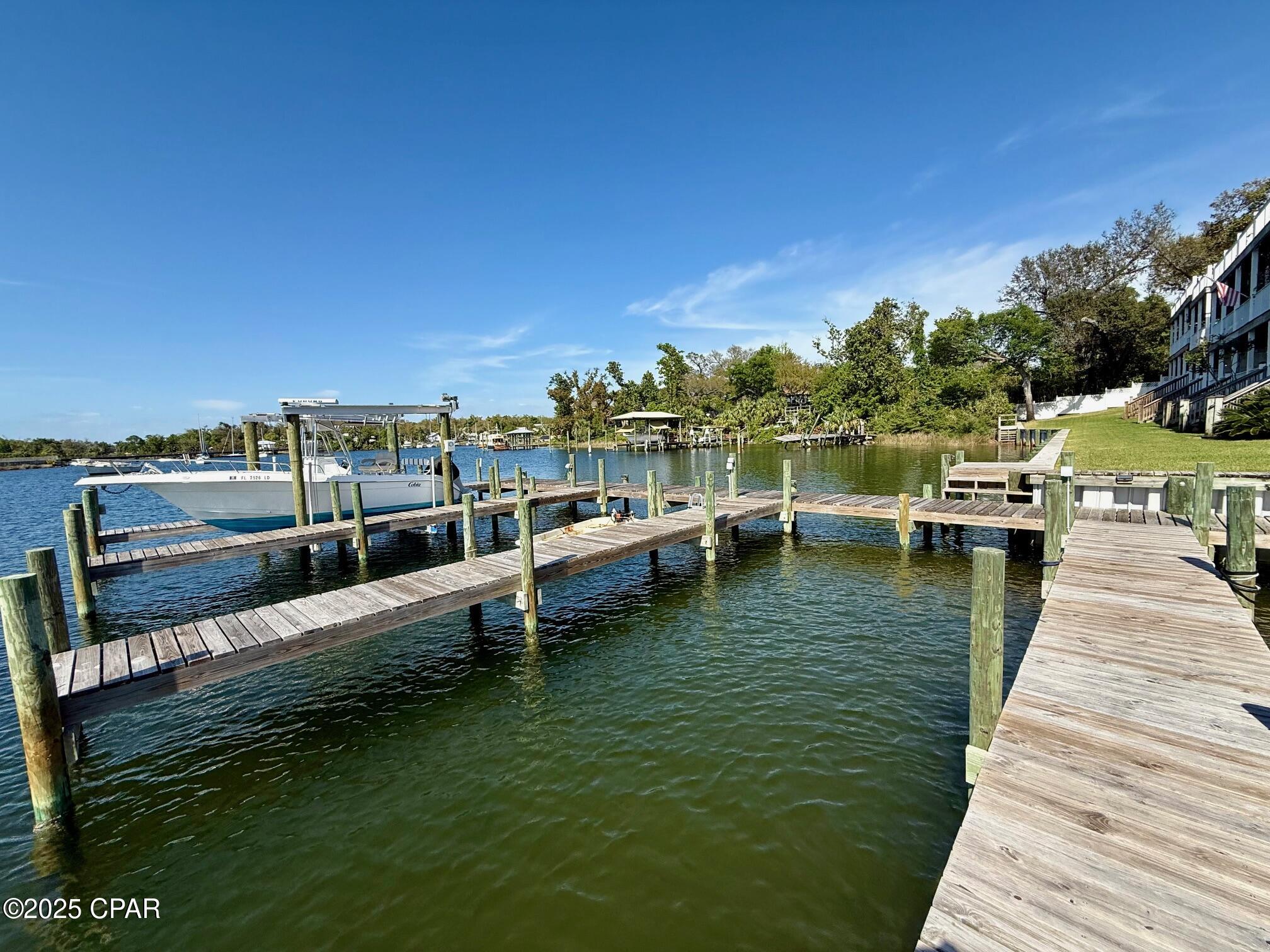 Listing photo id 50 for 246 3rd Place