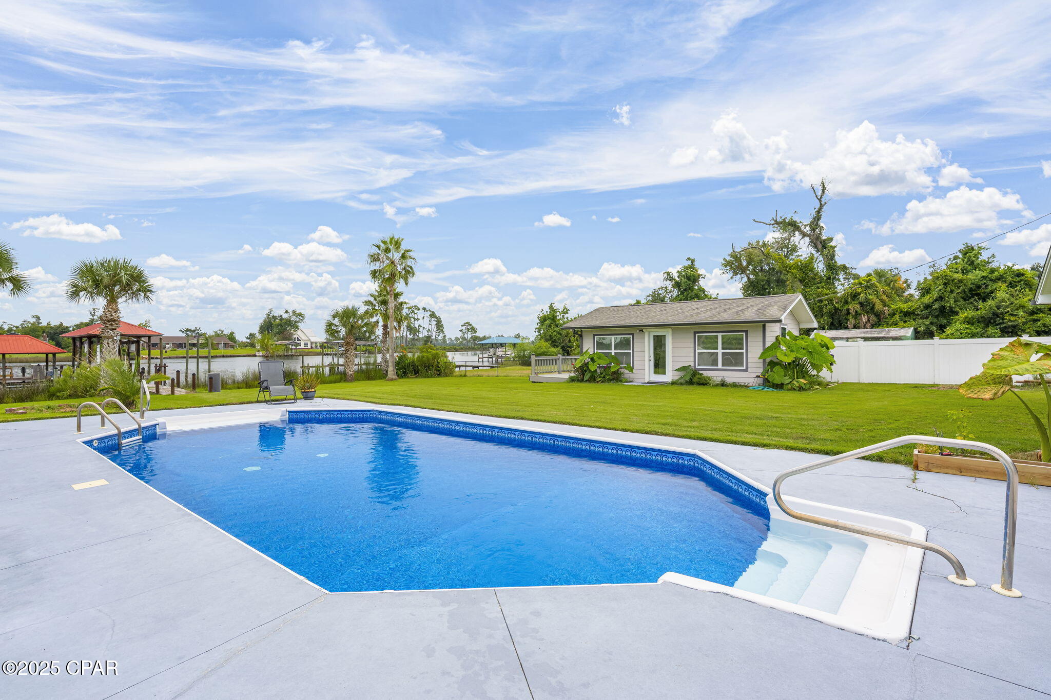 Image 42 For 7122 Bay Crest Road