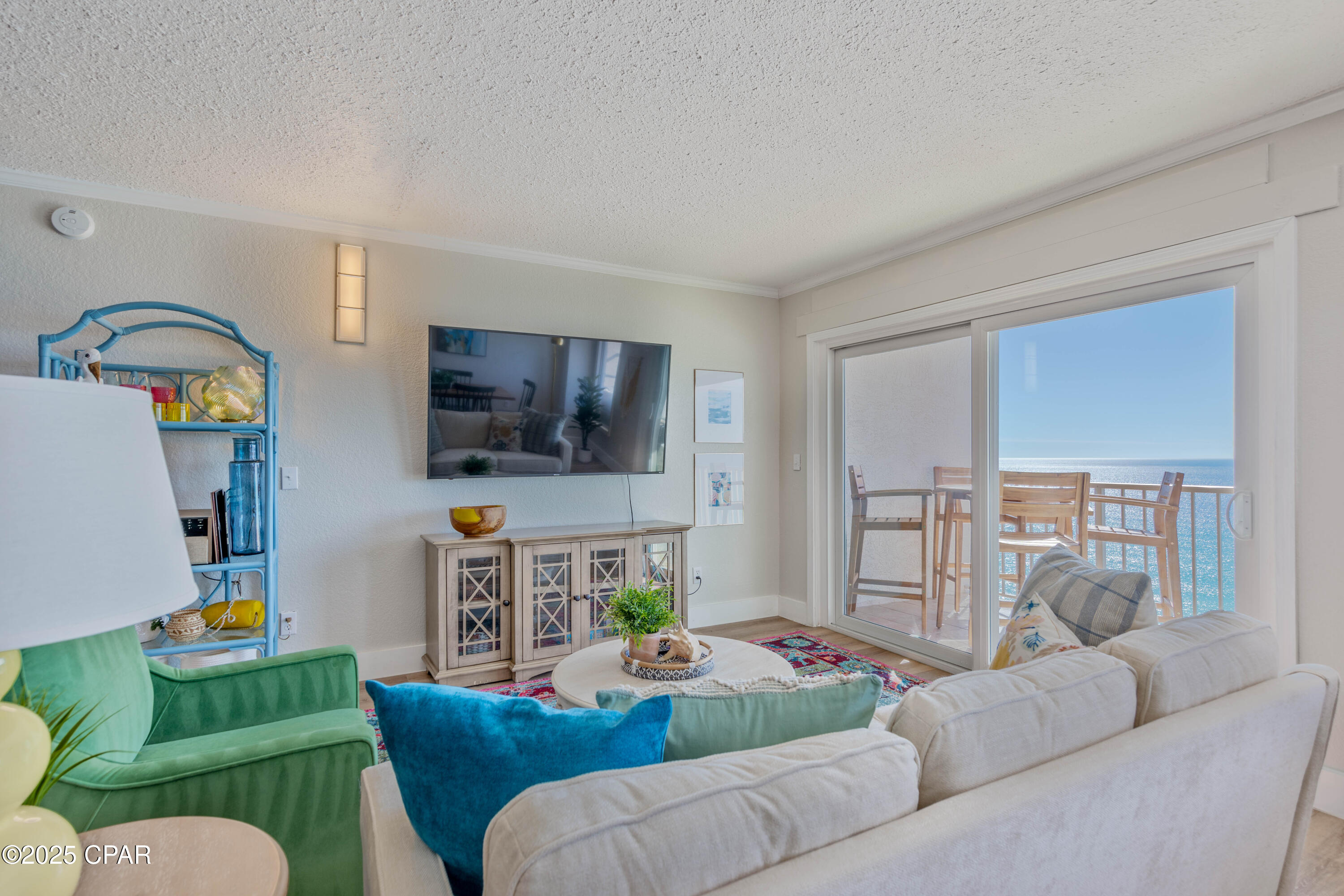 Listing photo id 17 for 8743 Thomas Drive 1513