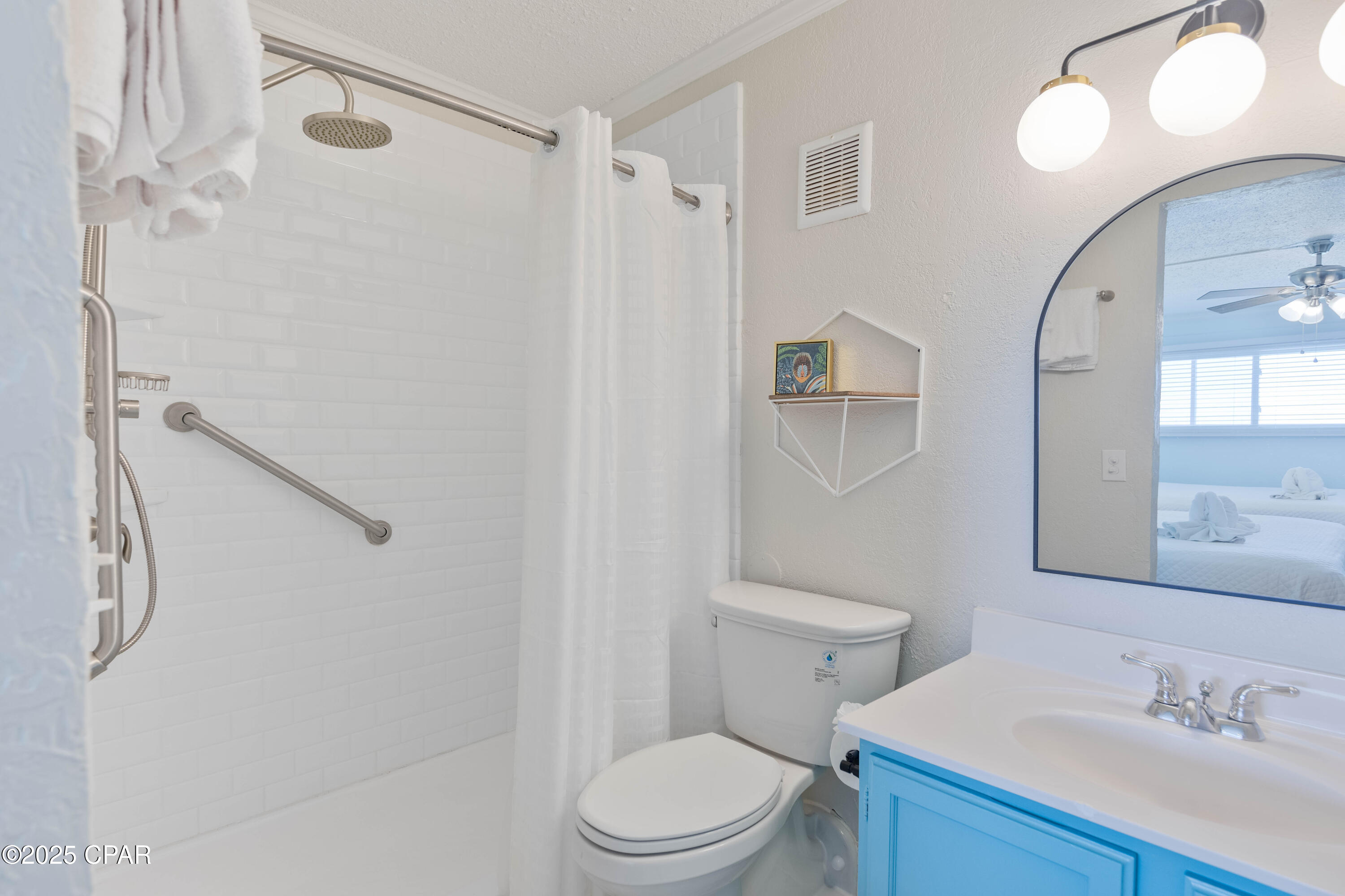 Image 30 For 8743 Thomas Drive 1513