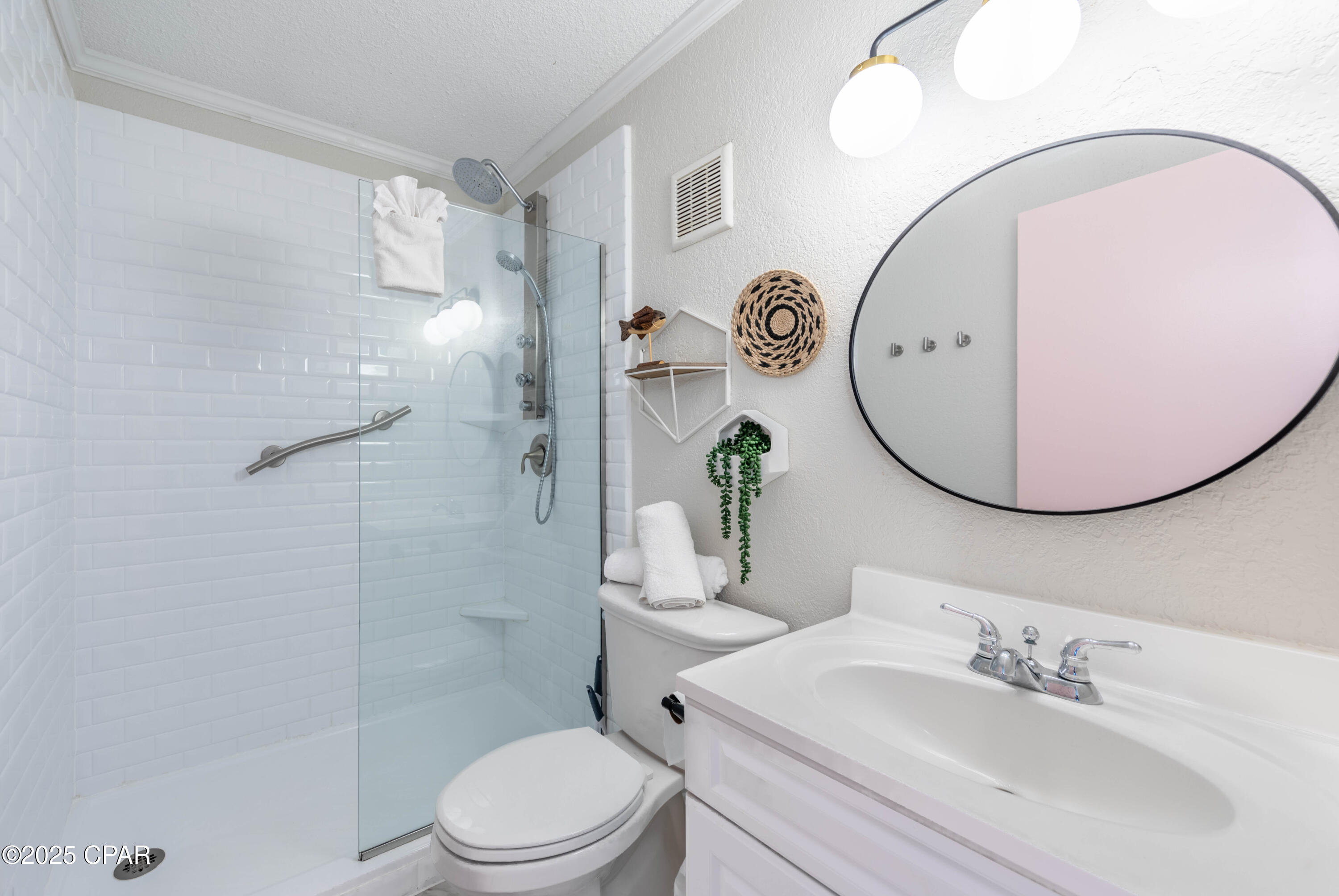 Image 36 For 8743 Thomas Drive 1513