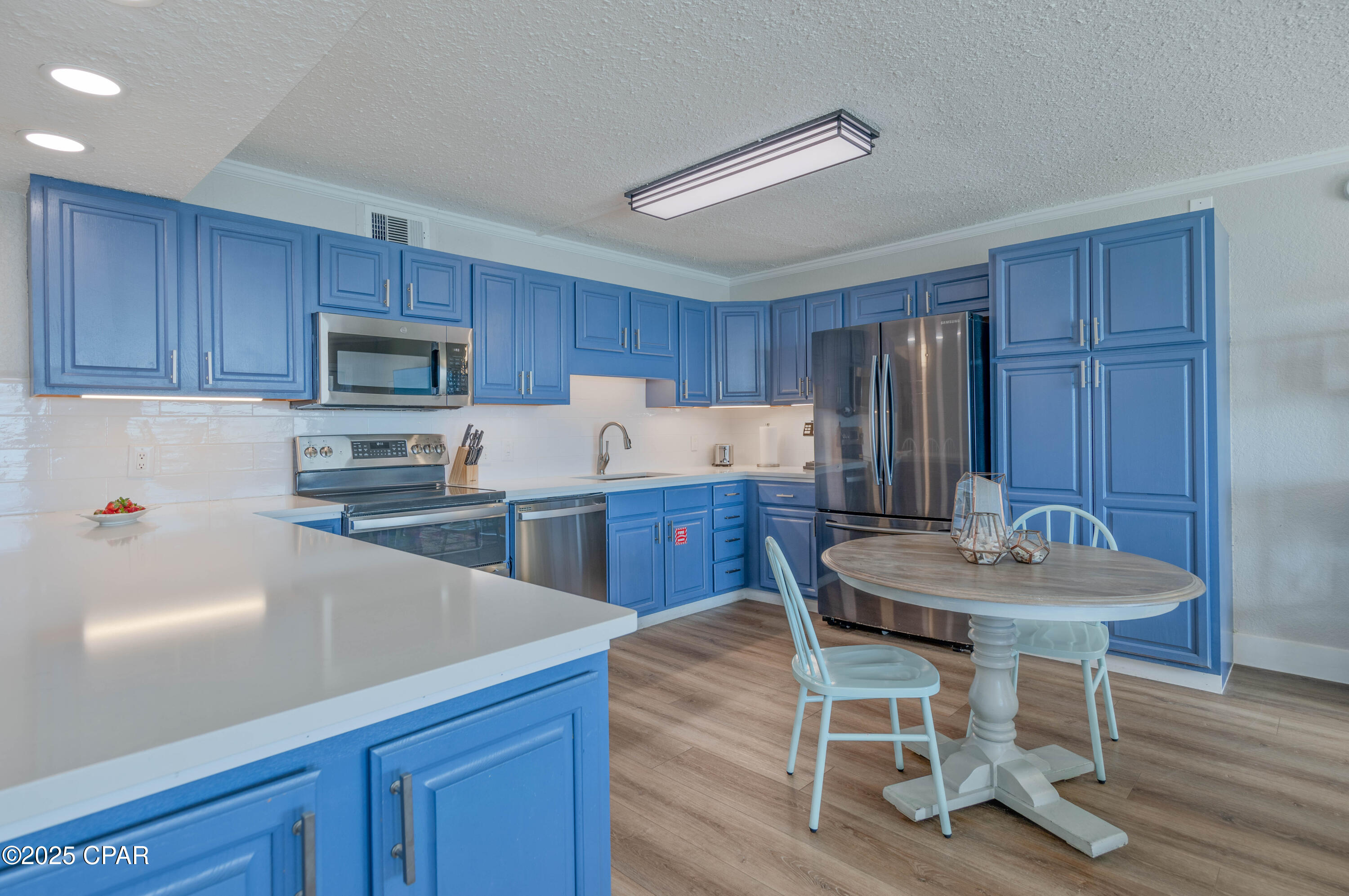 Image 7 For 8743 Thomas Drive 1513