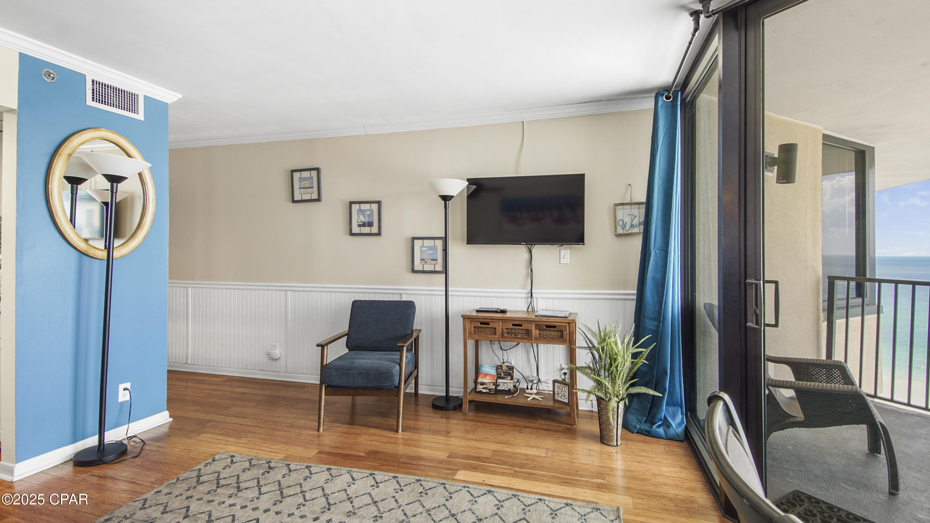 Image 5 For 9850 Thomas Drive 1110e