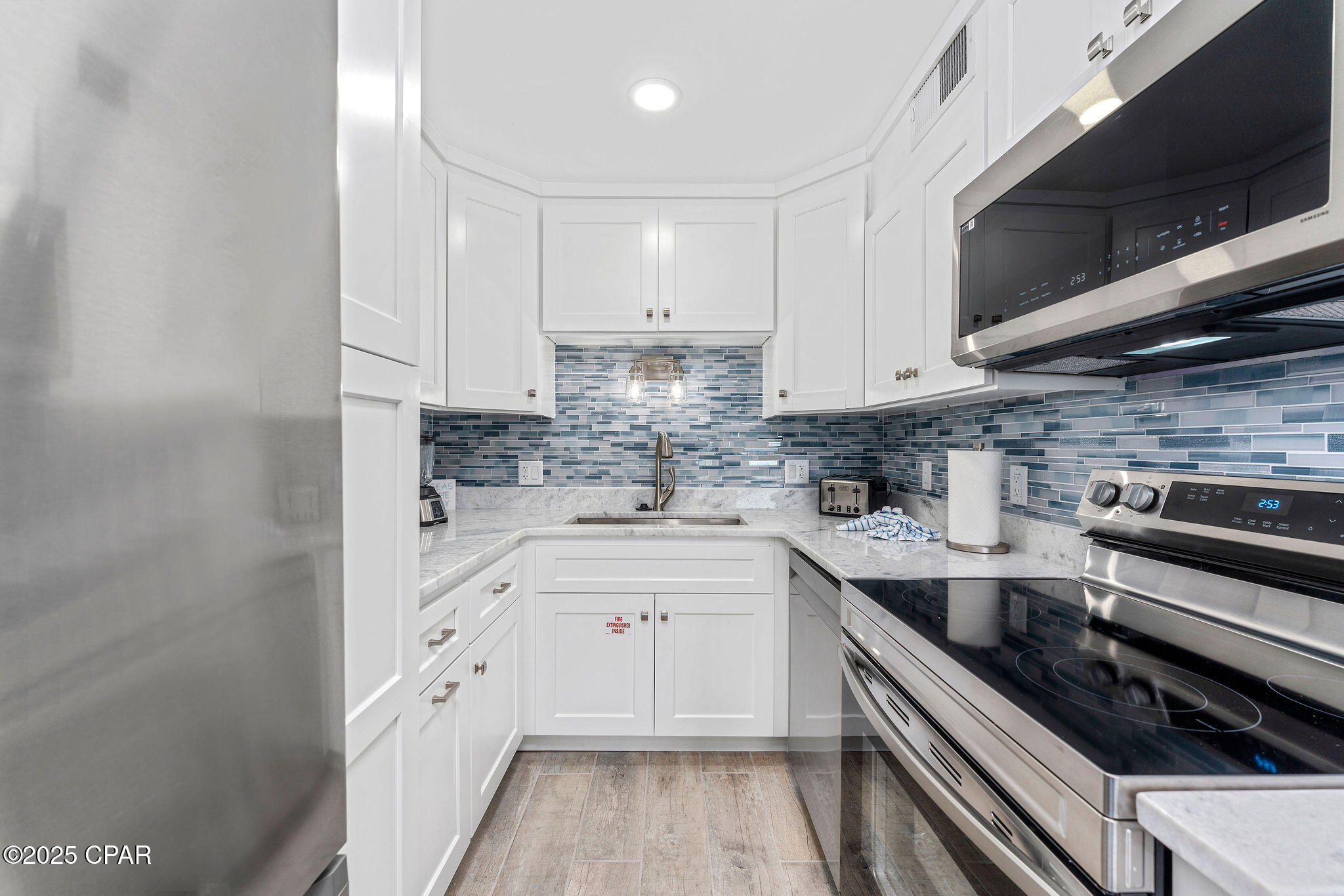 Image 16 For 8743 Thomas Drive 1108