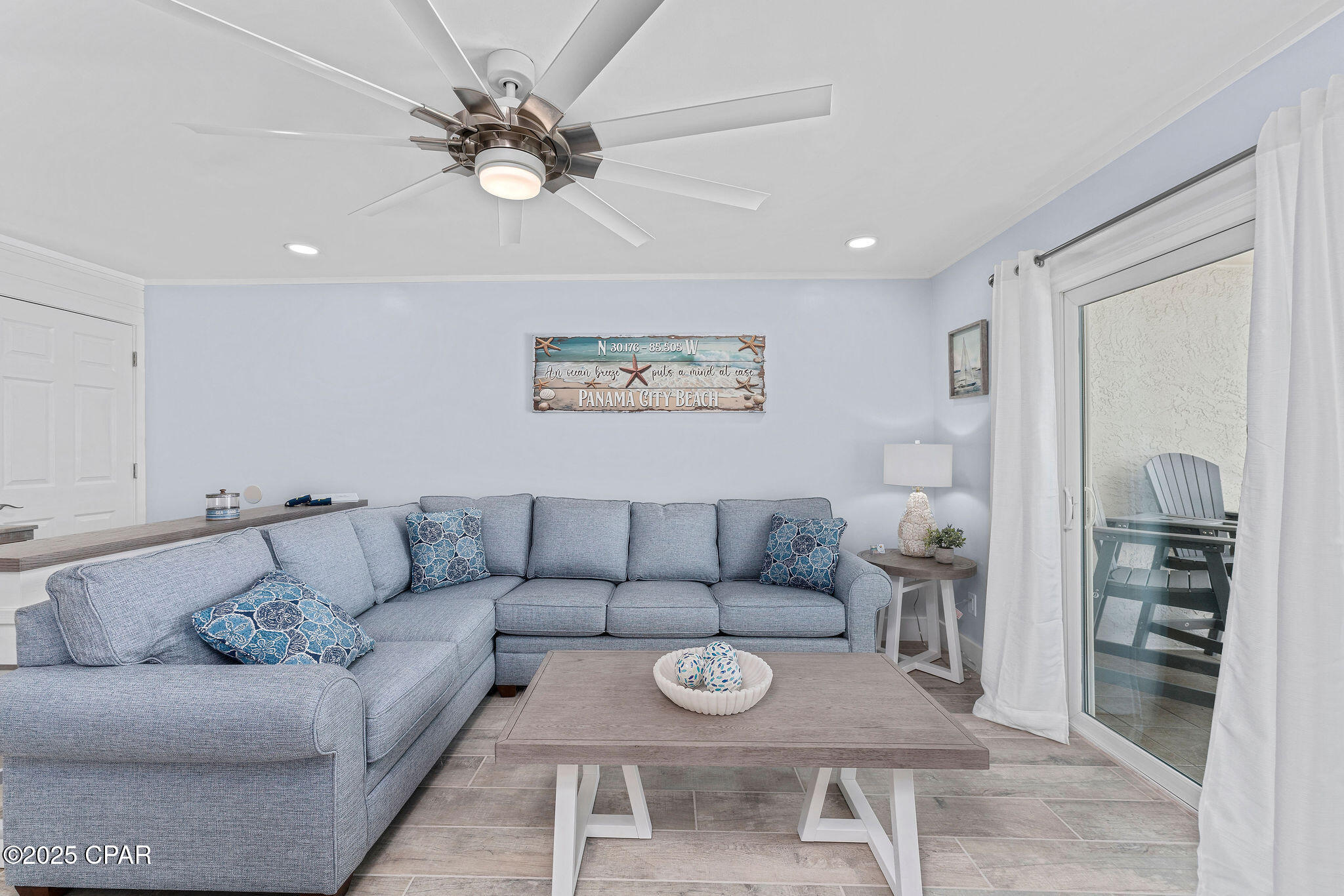 Image 2 For 8743 Thomas Drive 1108