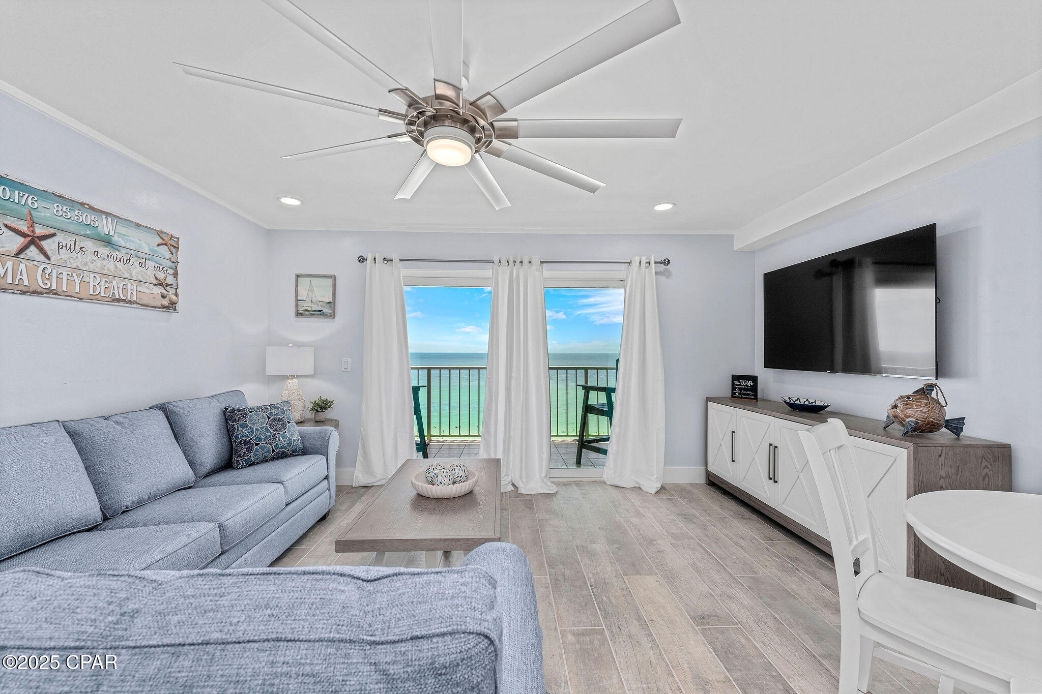 Image 8 For 8743 Thomas Drive 1108