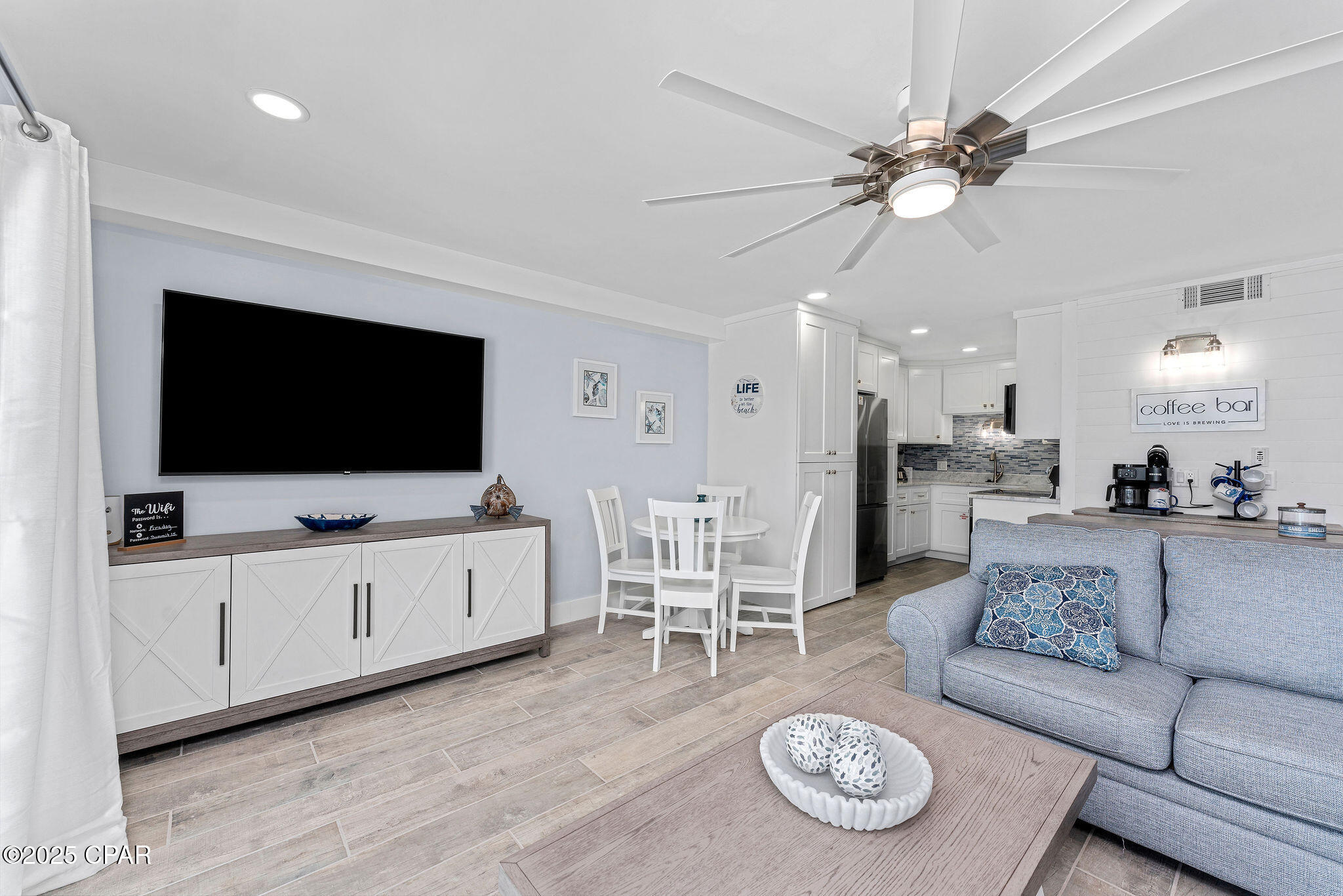 Image 9 For 8743 Thomas Drive 1108