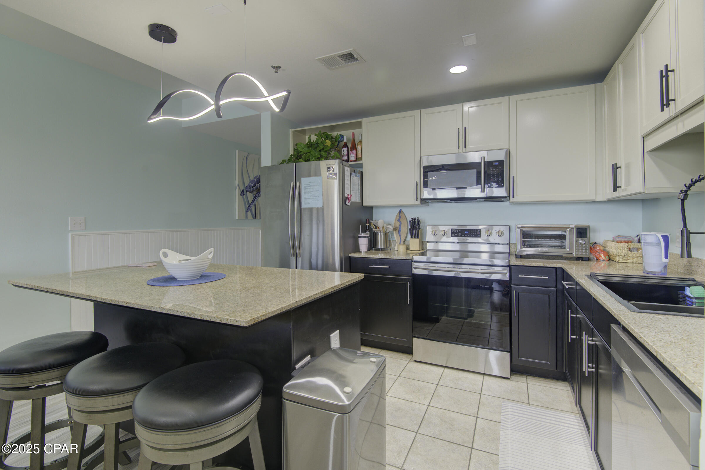 Image 13 For 9860 Thomas Drive 725