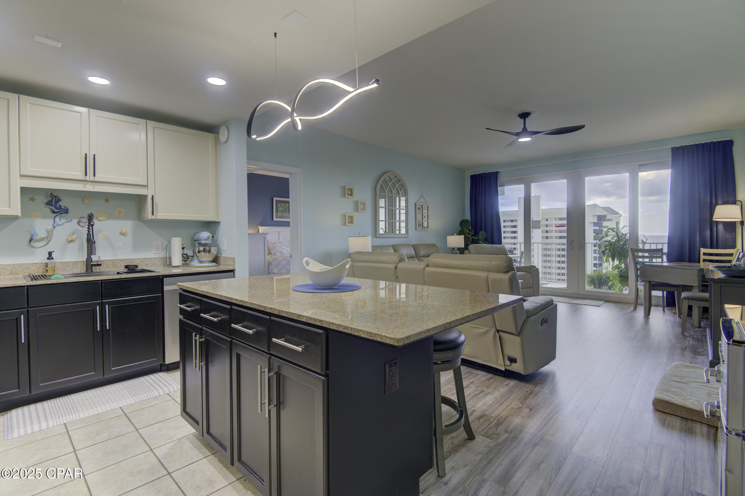 Image 16 For 9860 Thomas Drive 725