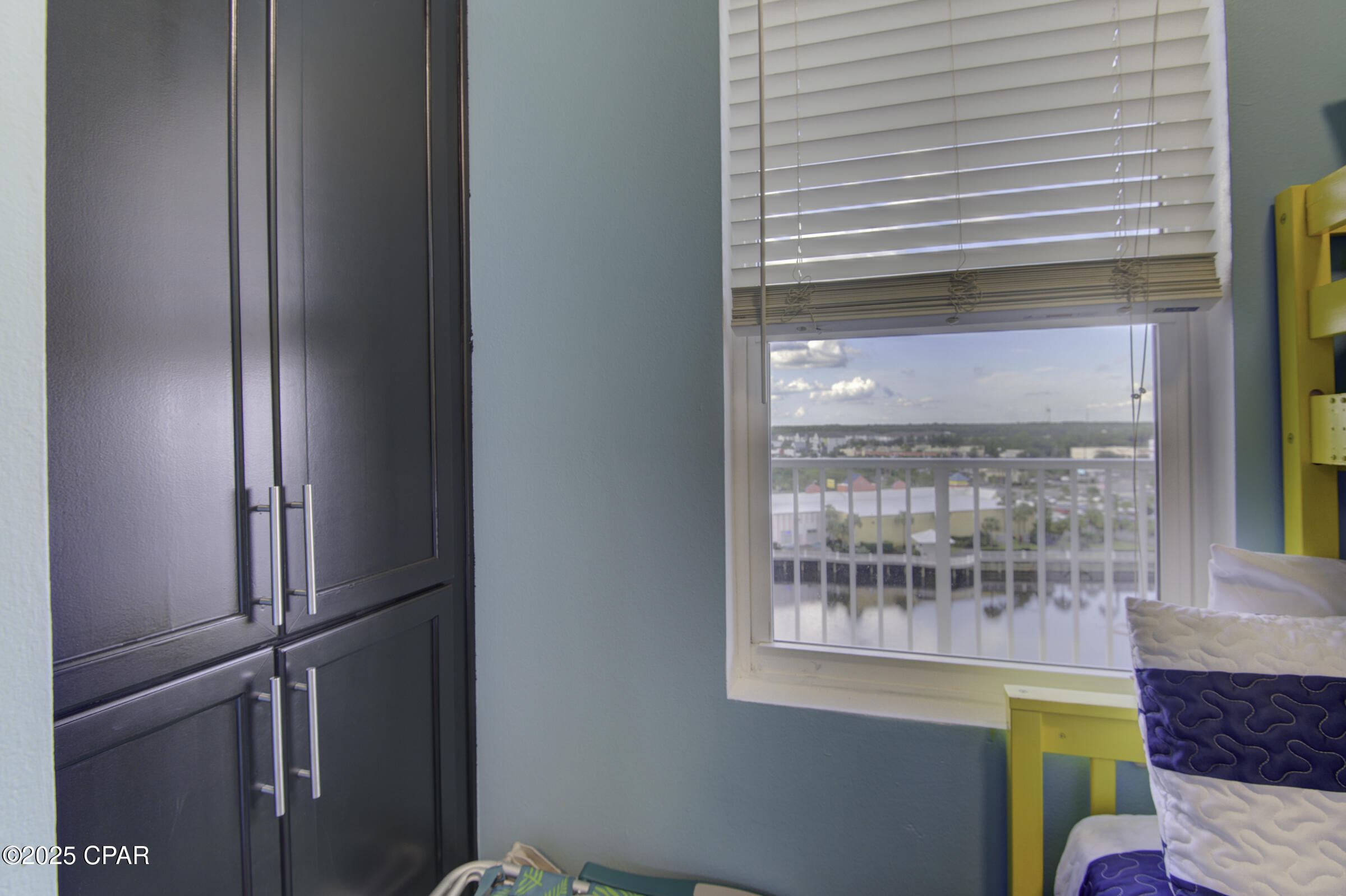 Image 37 For 9860 Thomas Drive 725