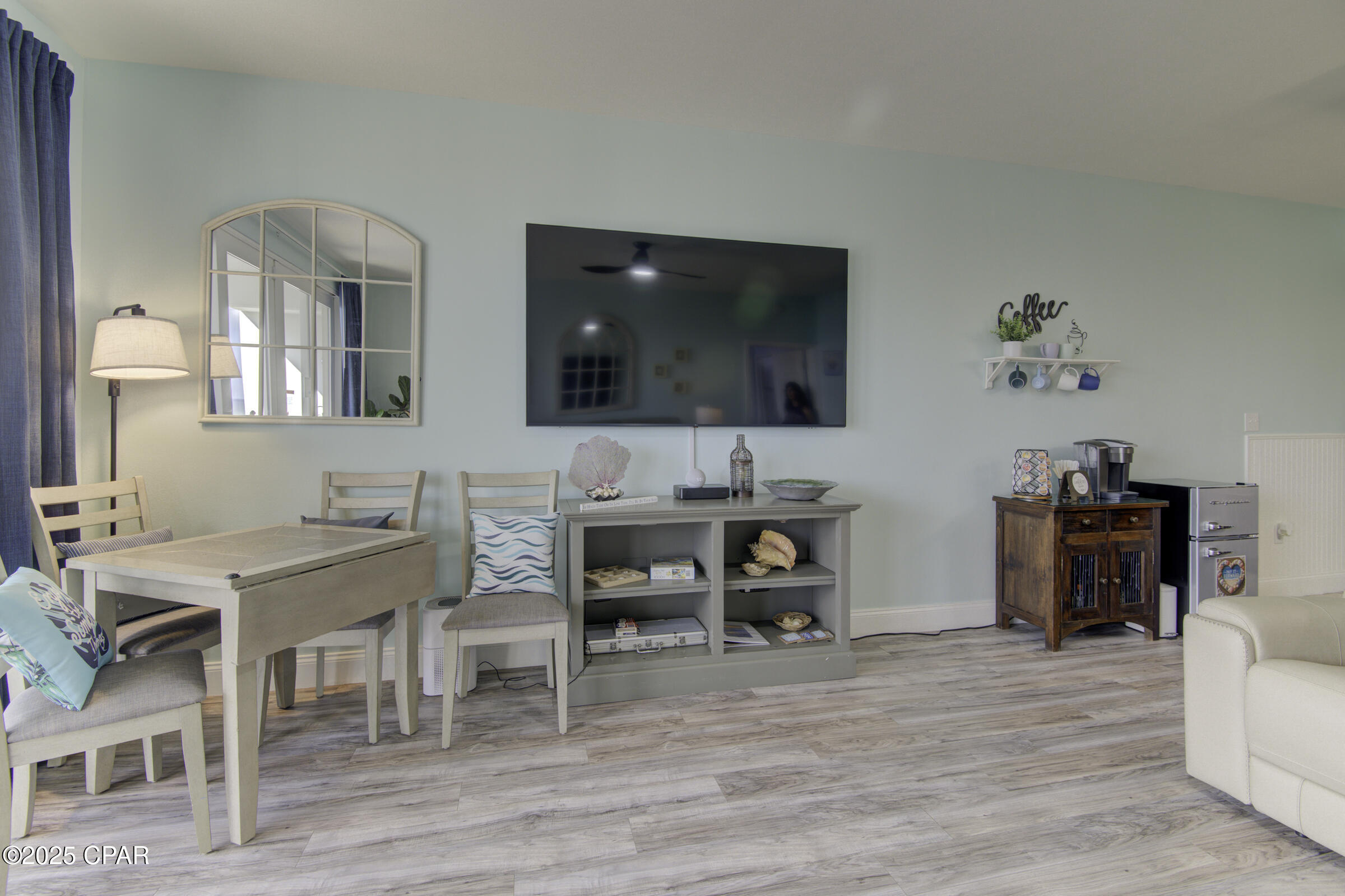 Image 9 For 9860 Thomas Drive 725