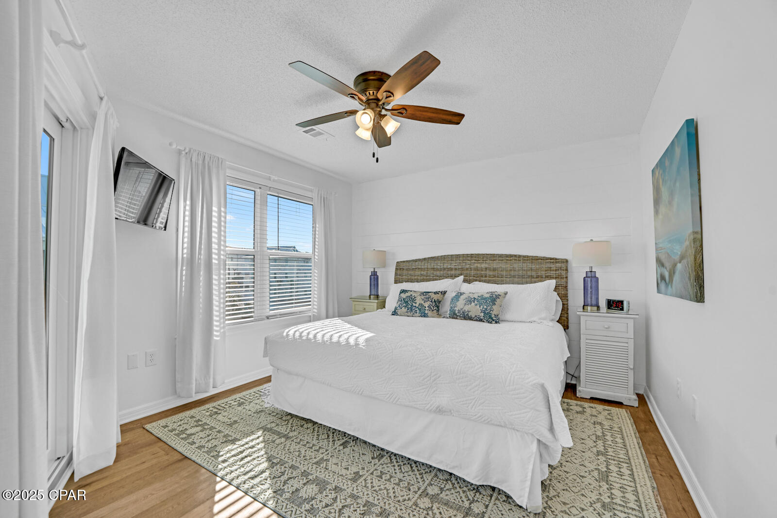 Image 12 For 11 Beachside Drive 233