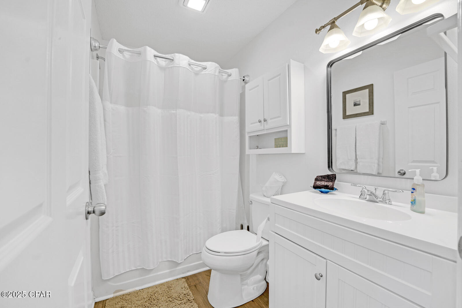 Image 17 For 11 Beachside Drive 233